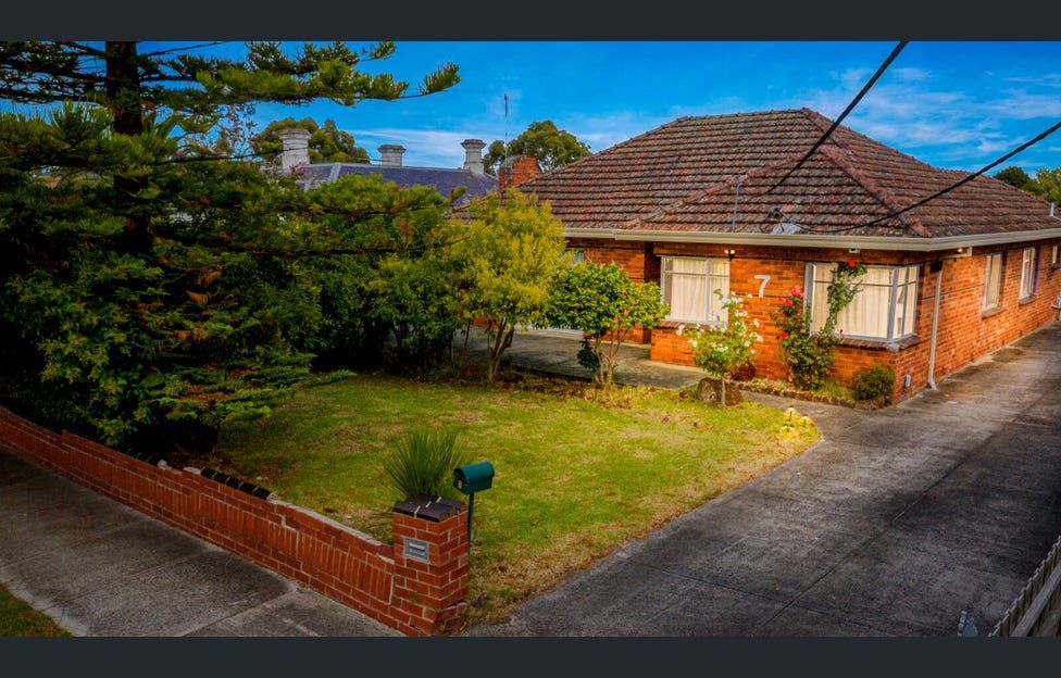 4 bedrooms House in 7 Victoria Street BOX HILL VIC, 3128