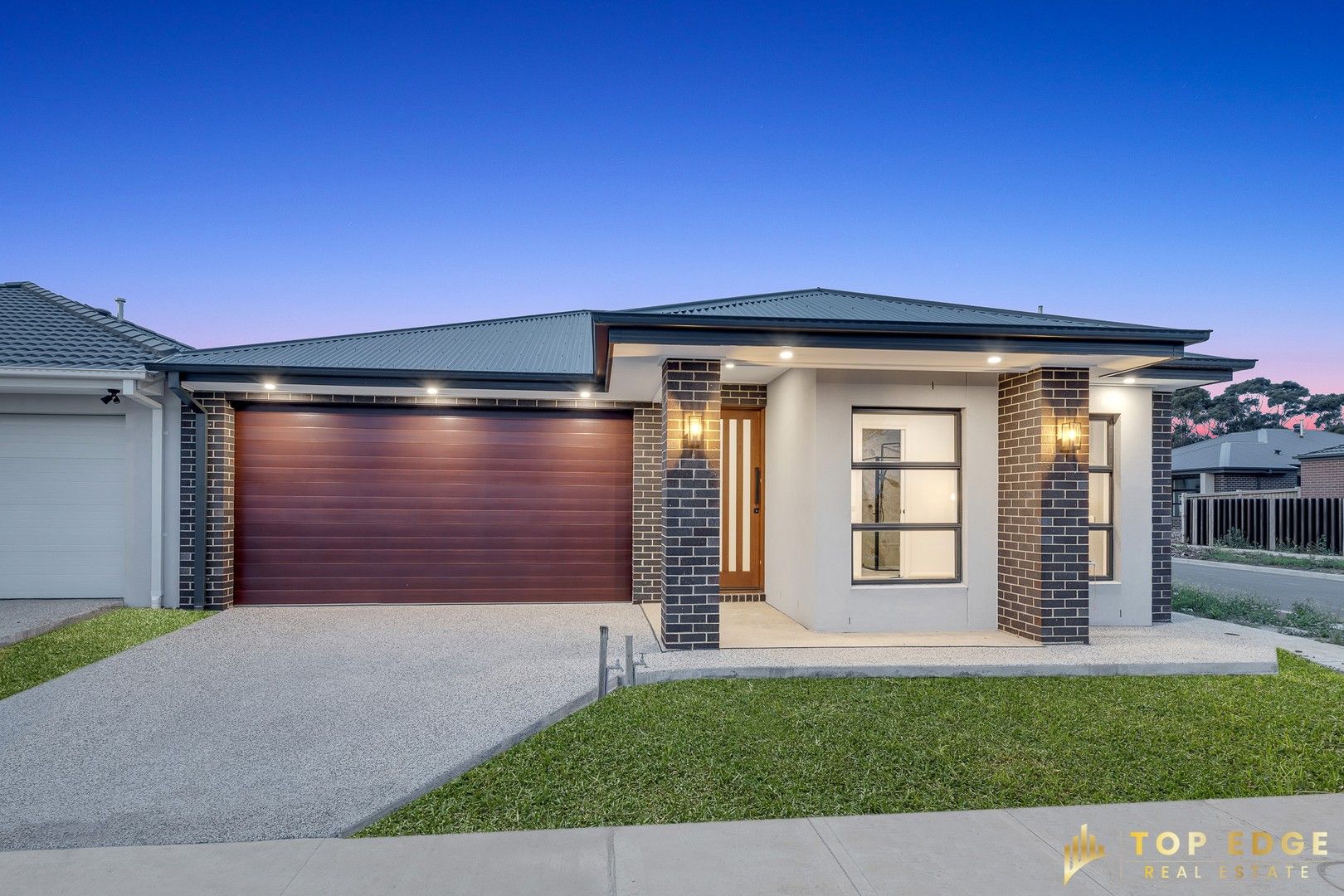 4 bedrooms House in 43 Widmark Road TRUGANINA VIC, 3029