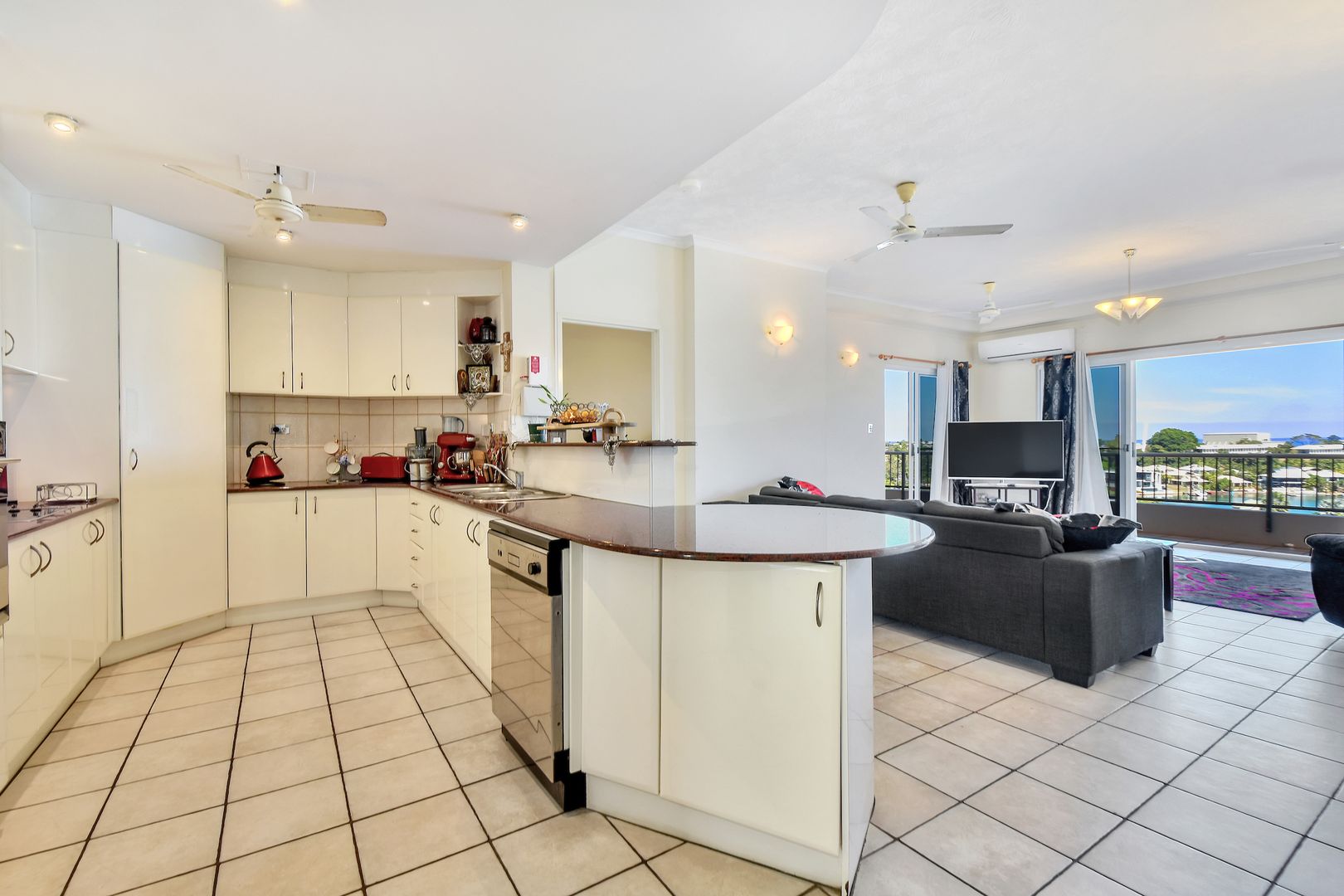 33/16 Marina Boulevard, Cullen Bay NT 0820, Image 2