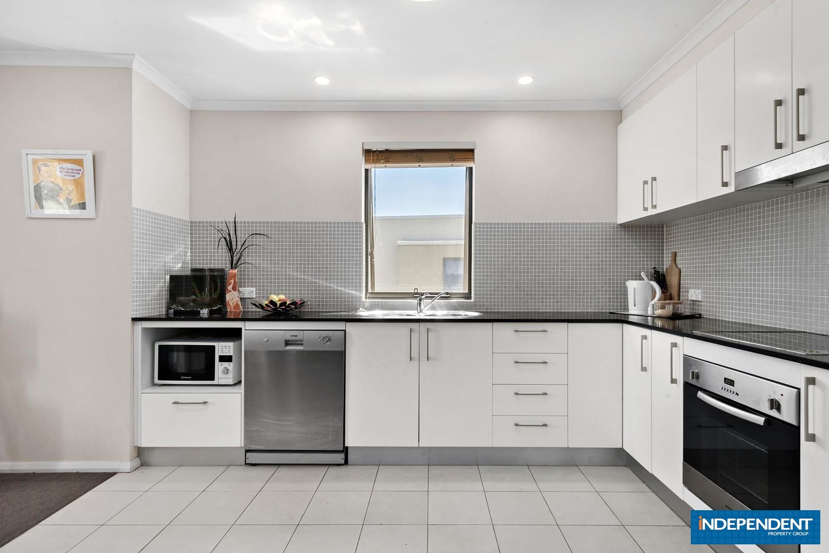 5/102 Athllon Drive, Greenway ACT 2900, Image 2