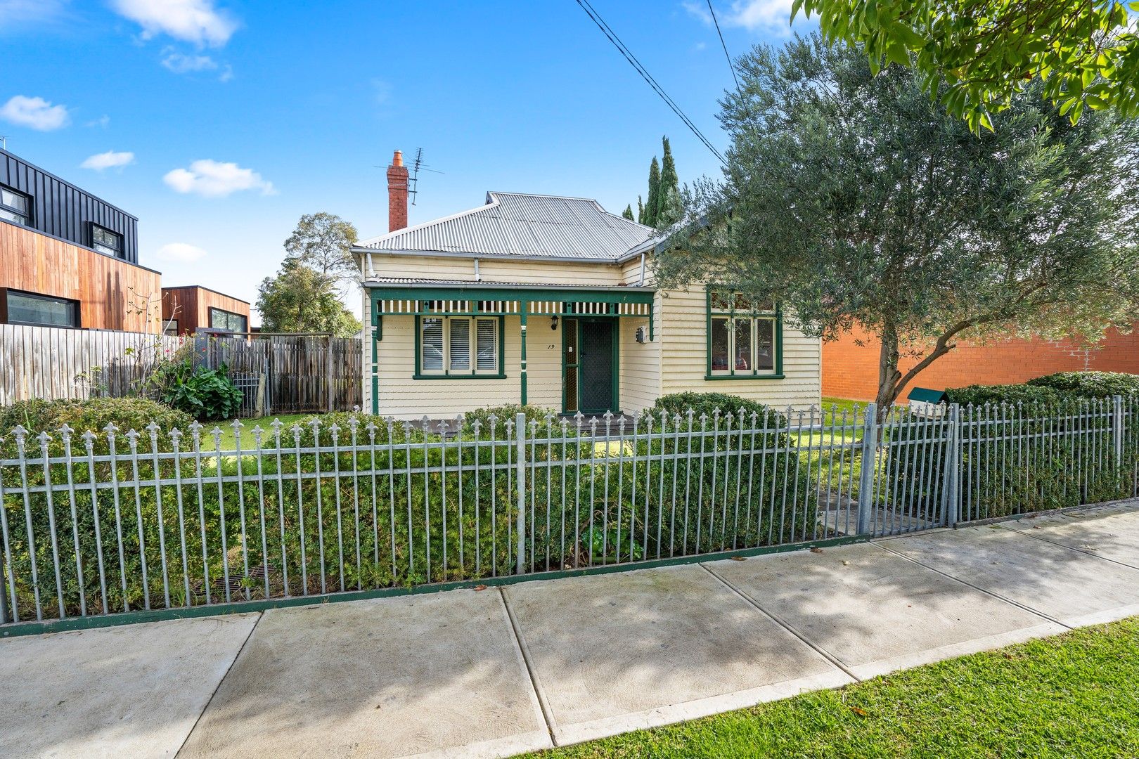 3 bedrooms House in 19 Sharp Street NORTHCOTE VIC, 3070