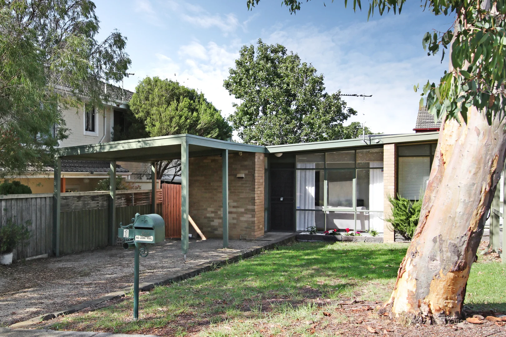 Additional image 2 of 1/10 Ashmore Avenue, Mordialloc VIC 3195