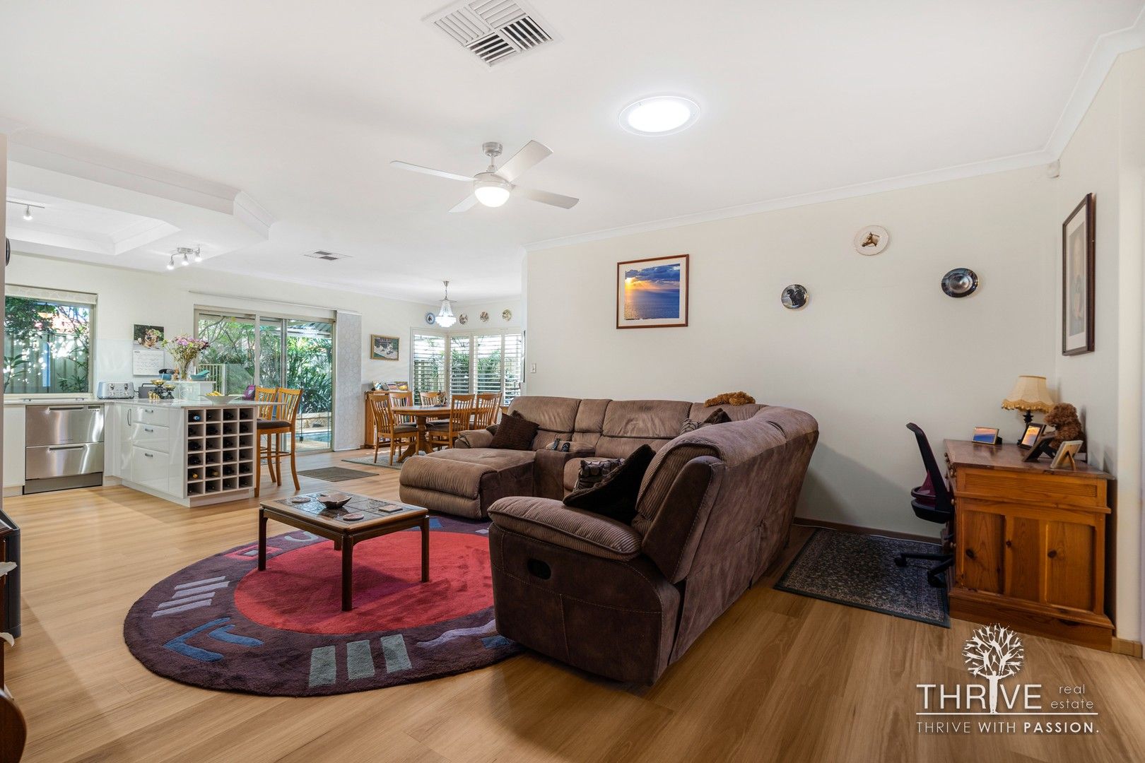 4 bedrooms House in 216 Glen Iris Drive JANDAKOT WA, 6164