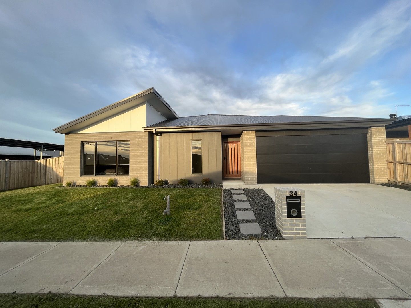 4 bedrooms House in 34 Lighthorse Avenue TRARALGON VIC, 3844