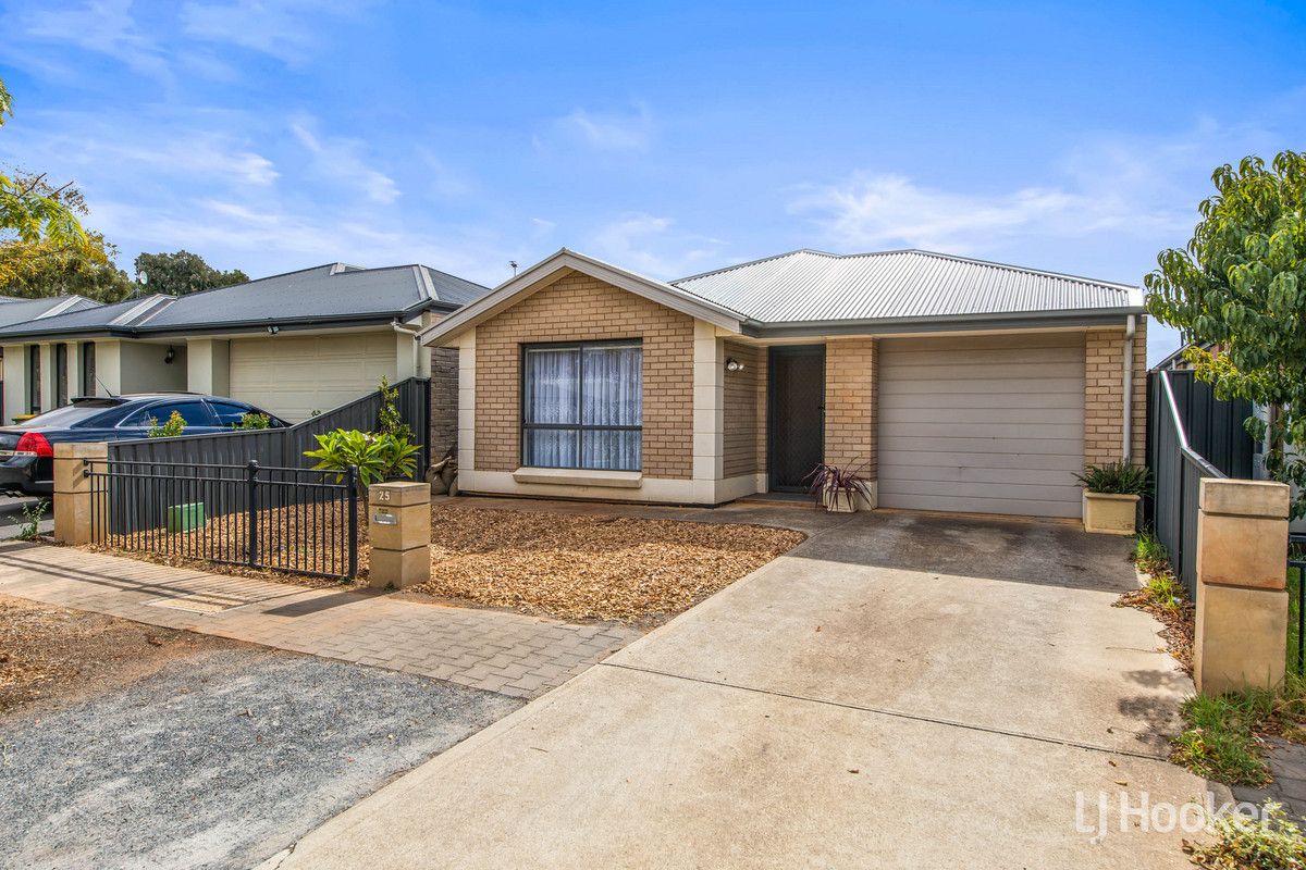 25 Riesling Crescent, Andrews Farm SA 5114, Image 0