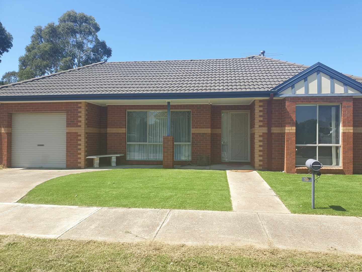 3 bedrooms House in 10 Lovely Way SOUTH MORANG VIC, 3752