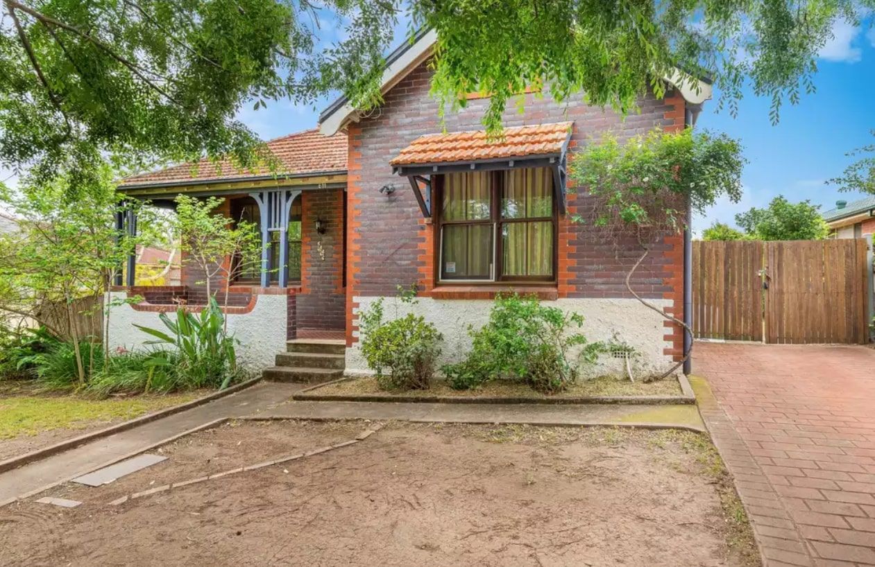 3 bedrooms House in 611 Blaxland Road EASTWOOD NSW, 2122