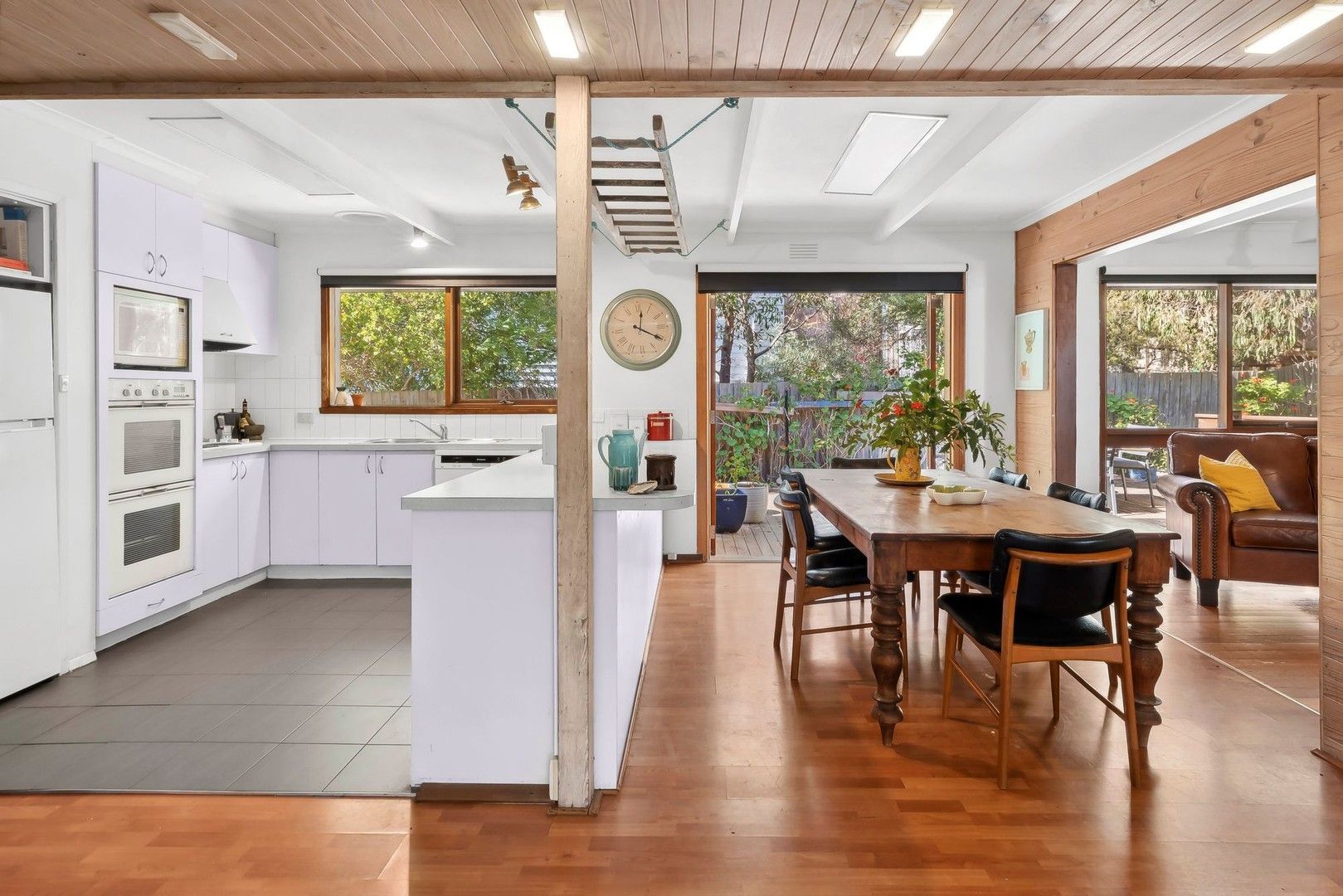 4 bedrooms House in 4 Surfers Ave OCEAN GROVE VIC, 3226