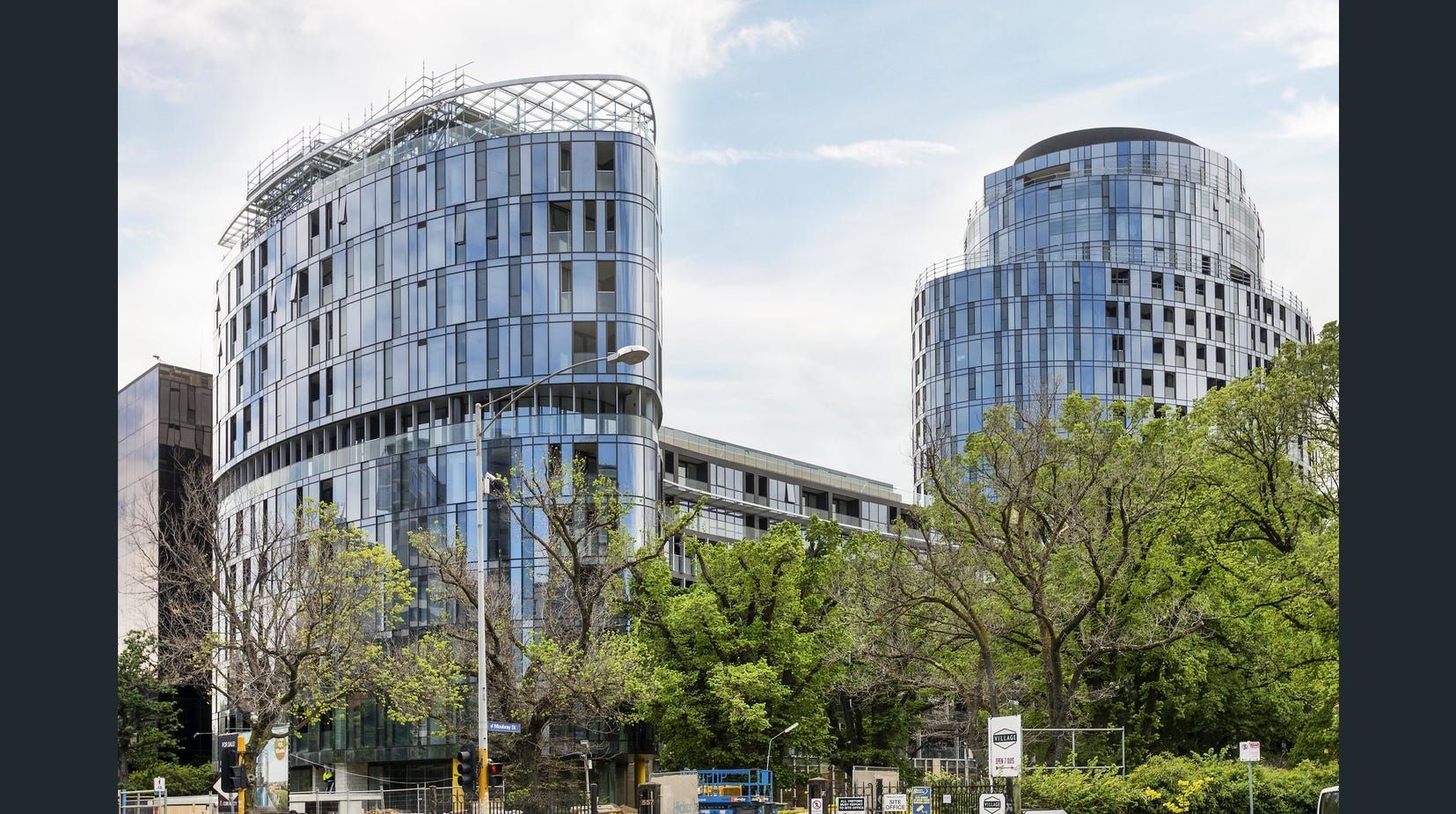 2 bedrooms Apartment / Unit / Flat in 1215/555 St Kilda Road MELBOURNE VIC, 3004