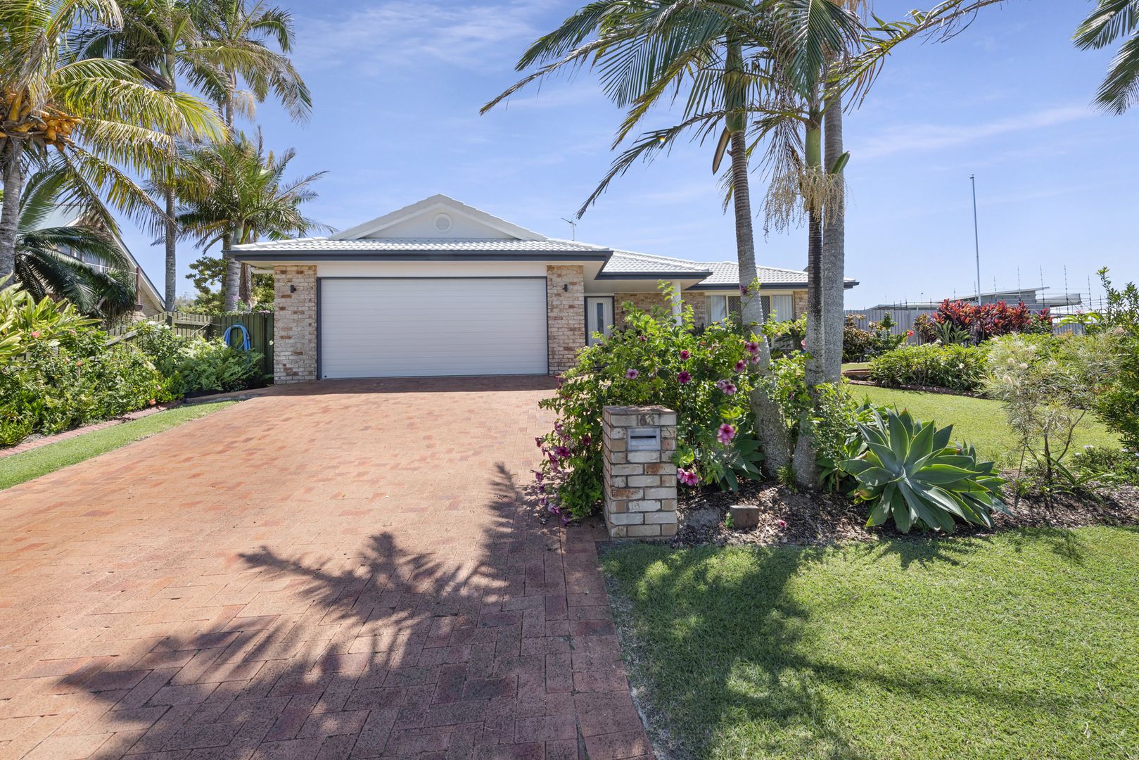 163 Barolin Esplanade, Coral Cove QLD 4670 Domain