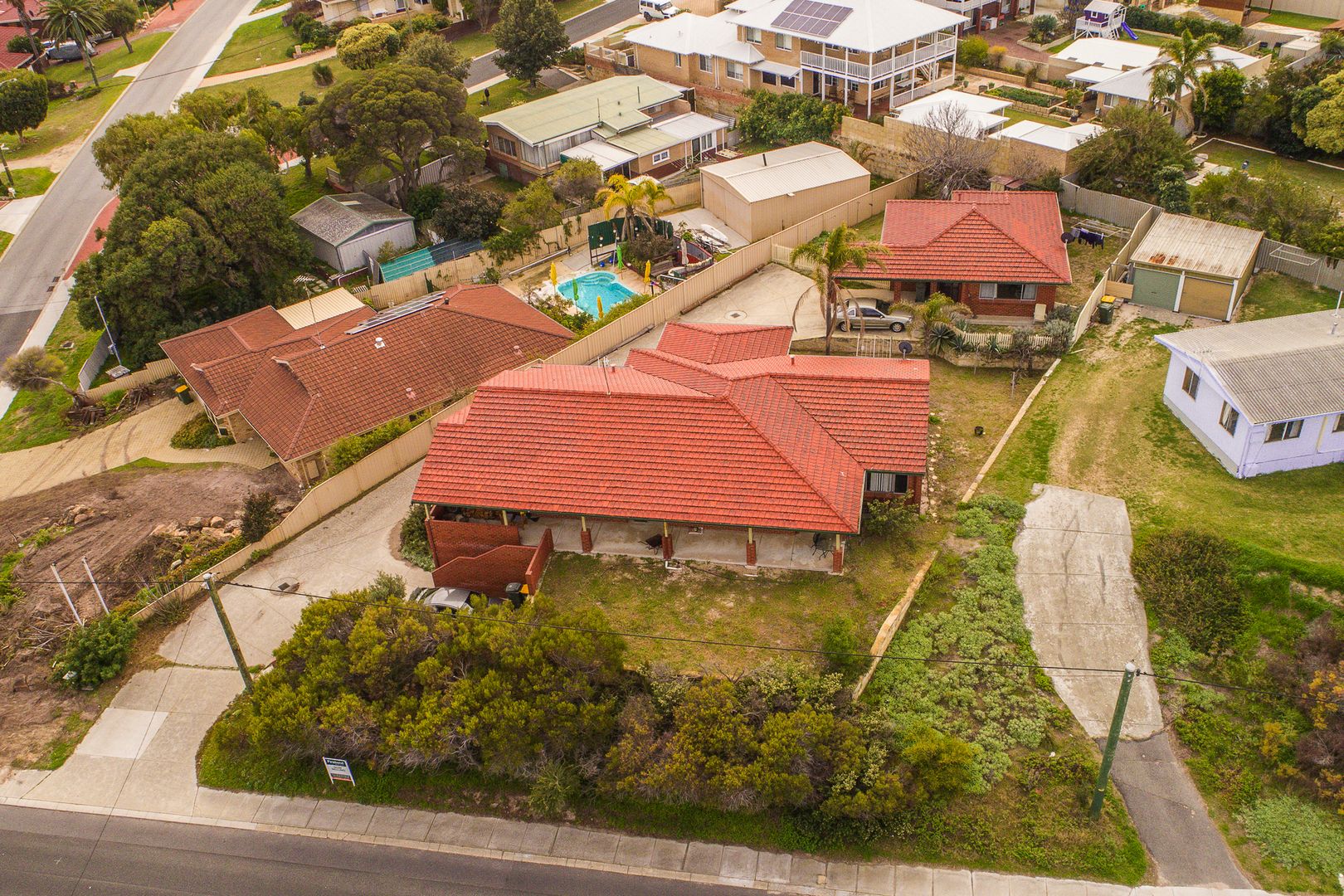 4 Burt Street, Quinns Rocks WA 6030, Image 1