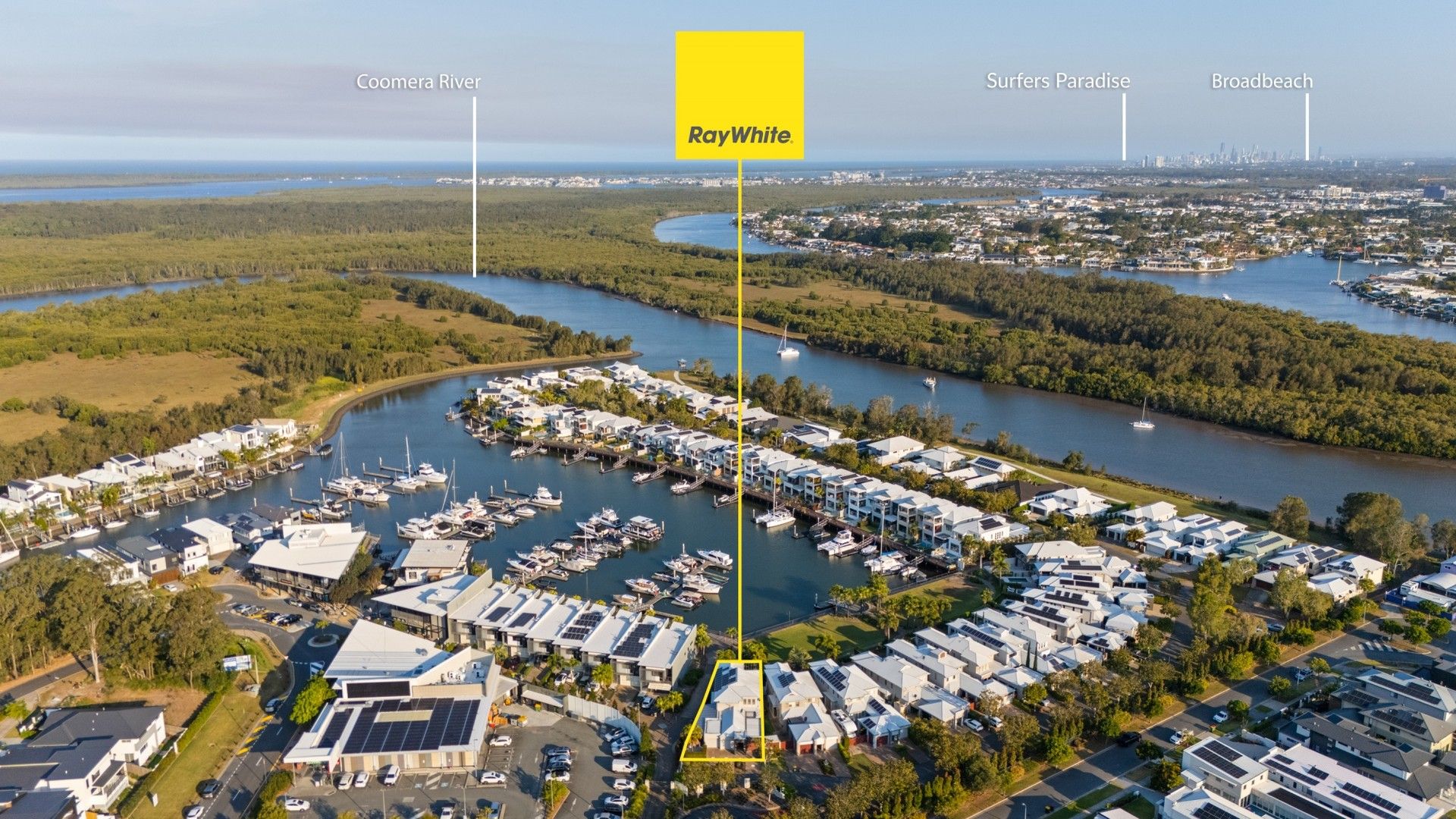 4 bedrooms House in 2 Brindabella Close COOMERA QLD, 4209