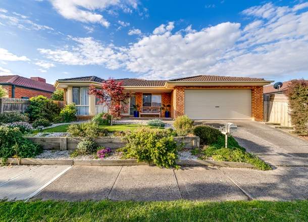 4 Dunlavin Way, Cranbourne East VIC 3977