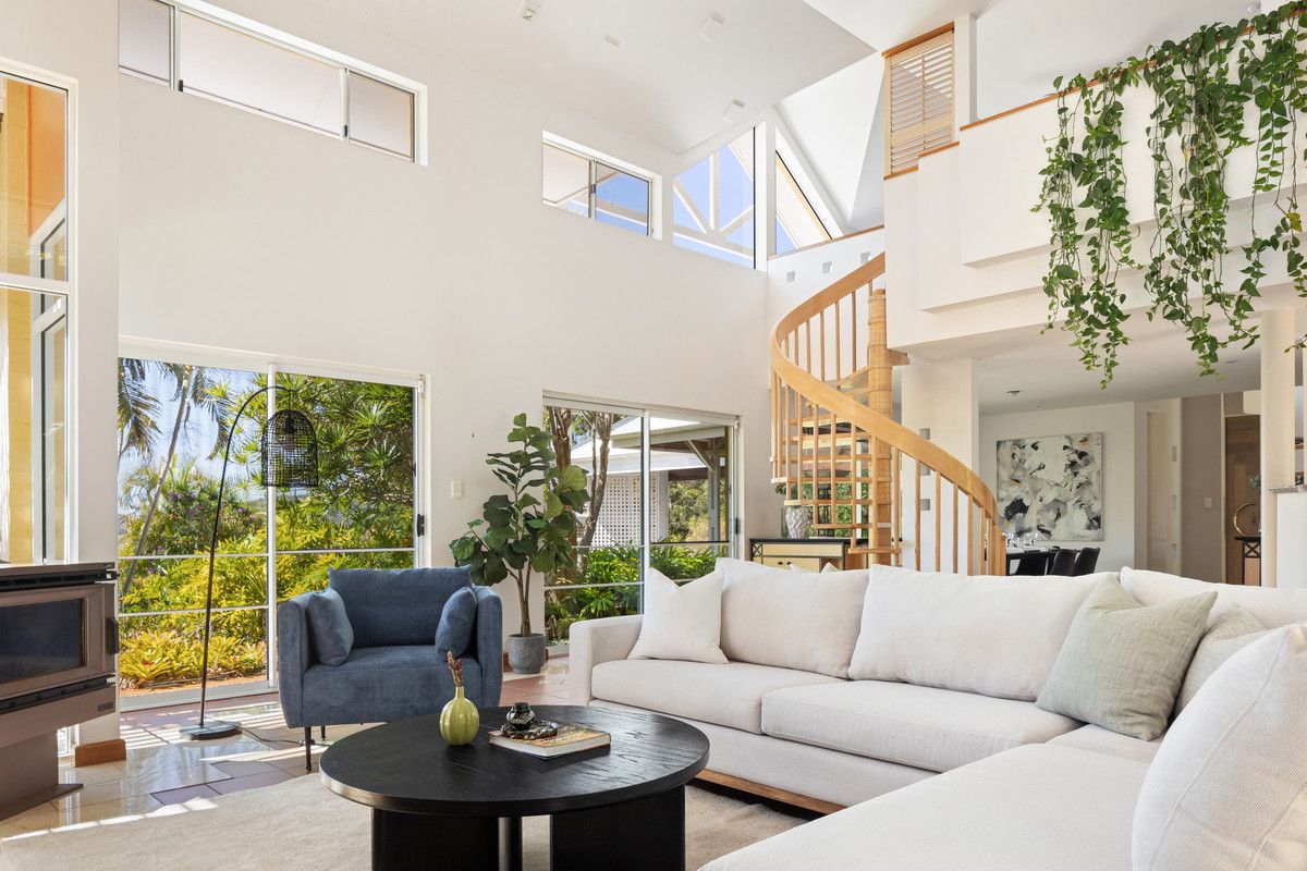 5 bedrooms House in 25 Bunratty Street THE GAP QLD, 4061