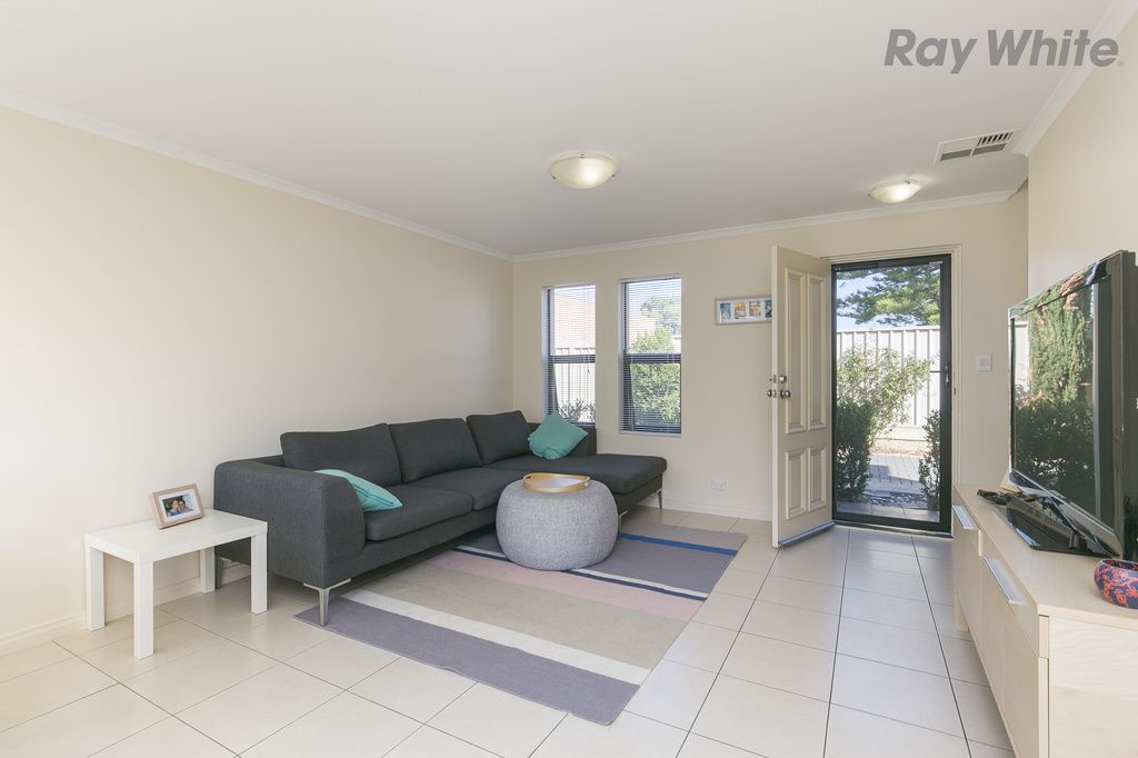 3/2 West Street, Ascot Park SA 5043, Image 2