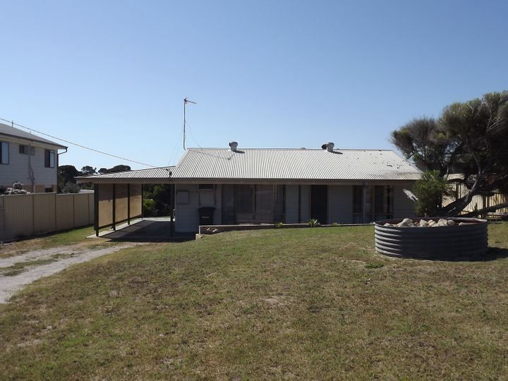 8 Richardson Road, Port Deniso Property History & Address Research