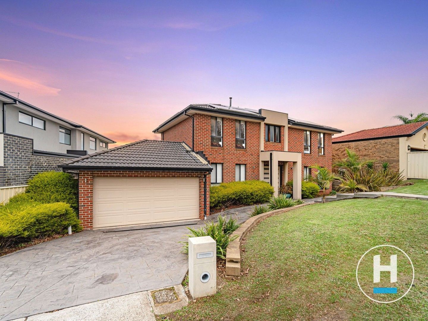 4 bedrooms House in 11 Adderley Drive GREENVALE VIC, 3059