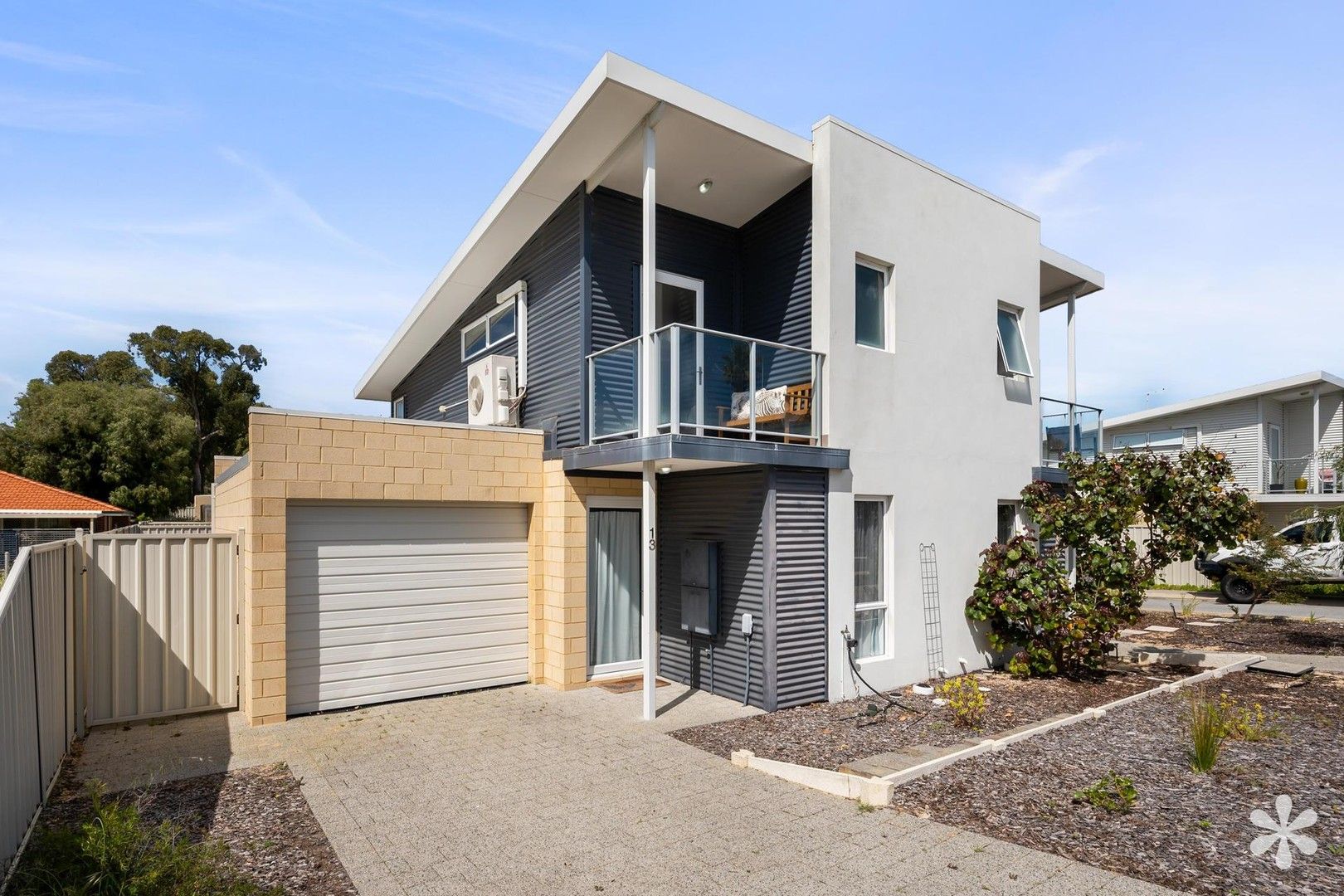13/7 George Street, Rockingha | Property History & Address Research ...
