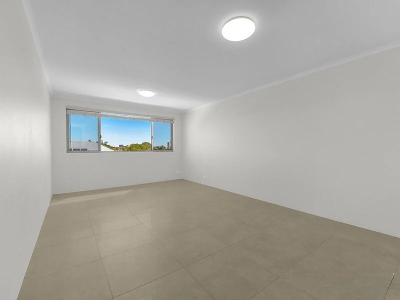 Additional image 8 of 1/24 Dickens Street, Norman Park QLD 4170