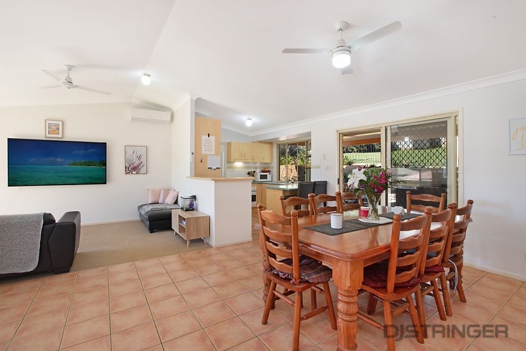 35 Clonakilty Close, Banora Point NSW 2486, Image 2