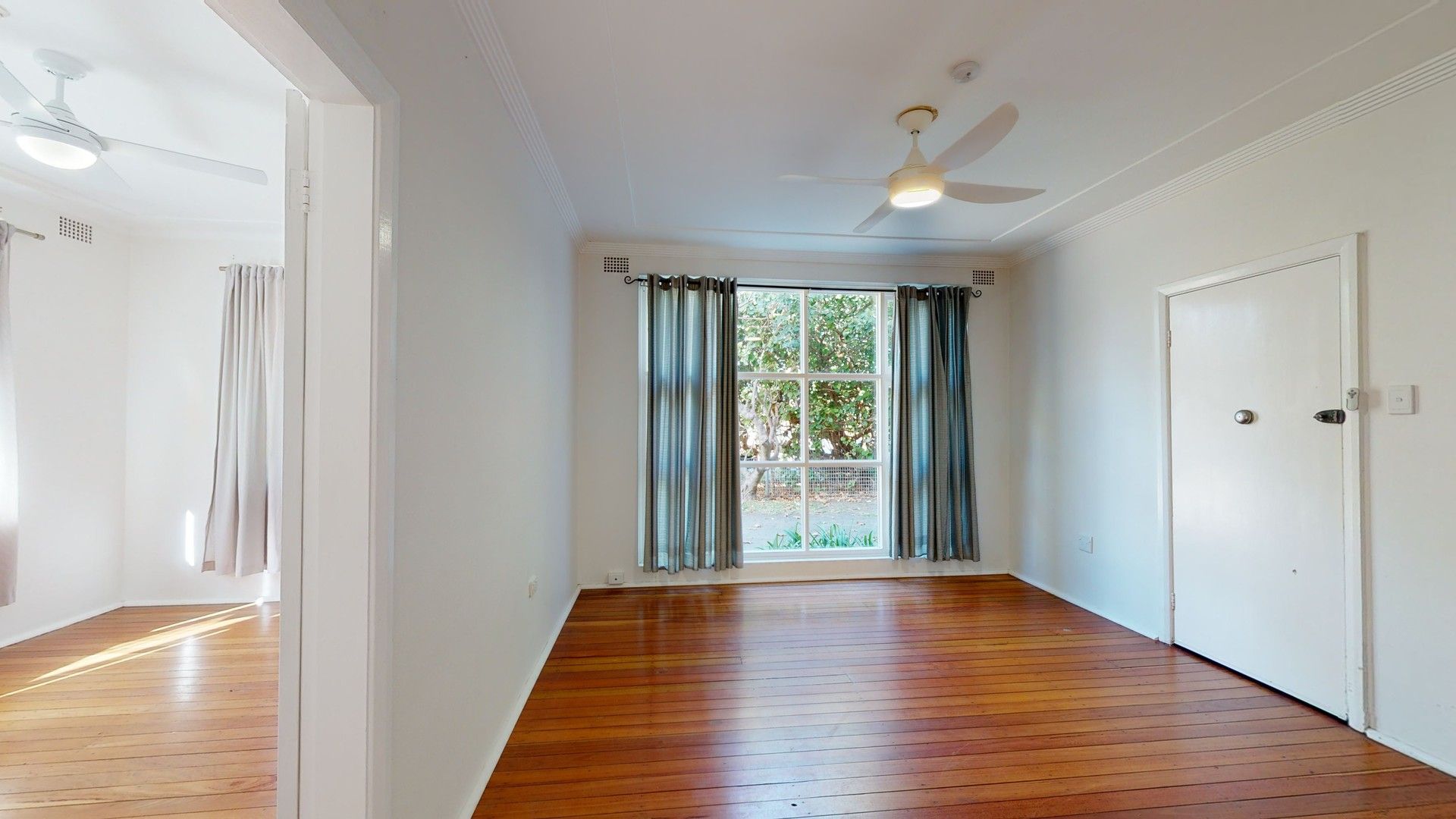 2 bedrooms Apartment / Unit / Flat in 2/71 Tooke Street COOKS HILL NSW, 2300