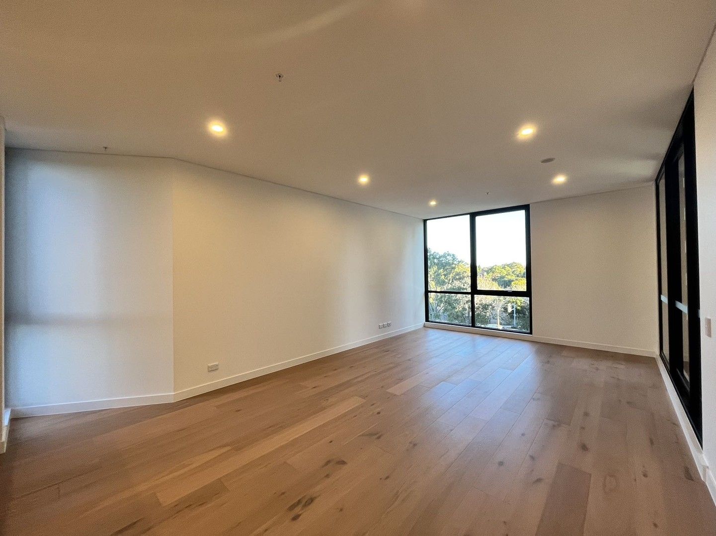 2 bedrooms Apartment / Unit / Flat in 512/159-161 Epping Road MACQUARIE PARK NSW, 2113