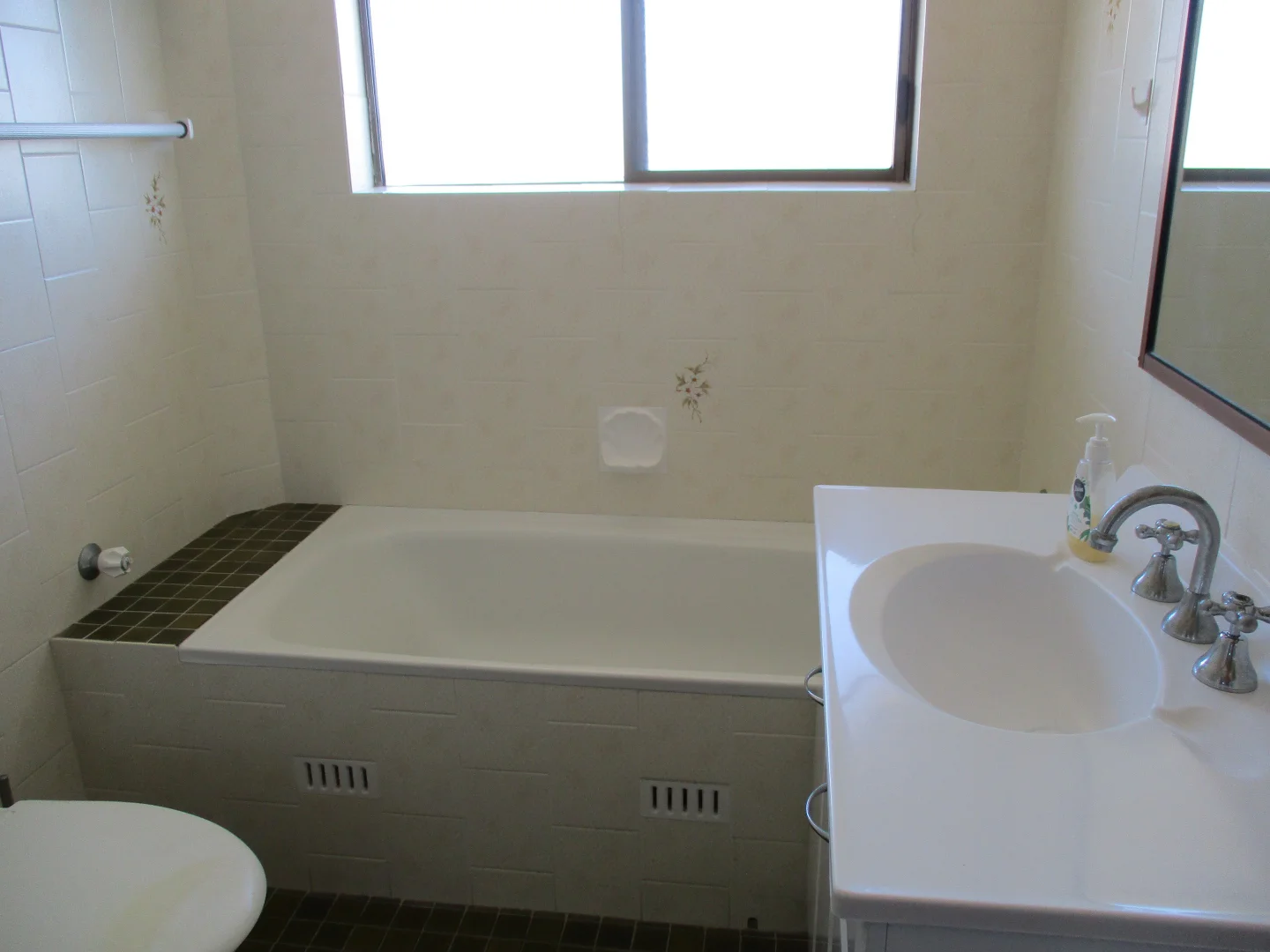 Additional image 7 of Unit 8/50 Bent Street, Tuncurry NSW 2428
