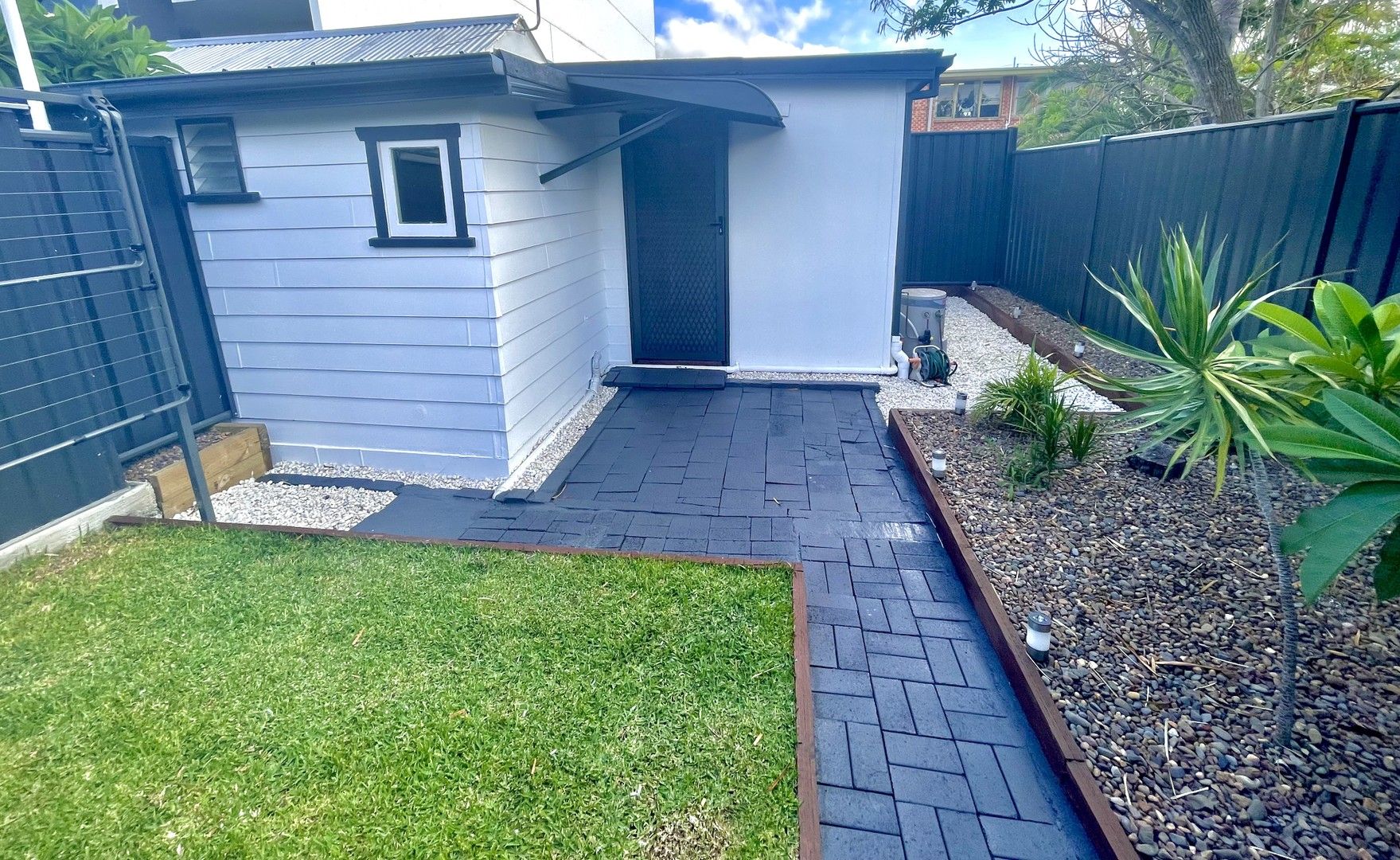 1 bedrooms Studio in 2a Morris Street UMINA BEACH NSW, 2257