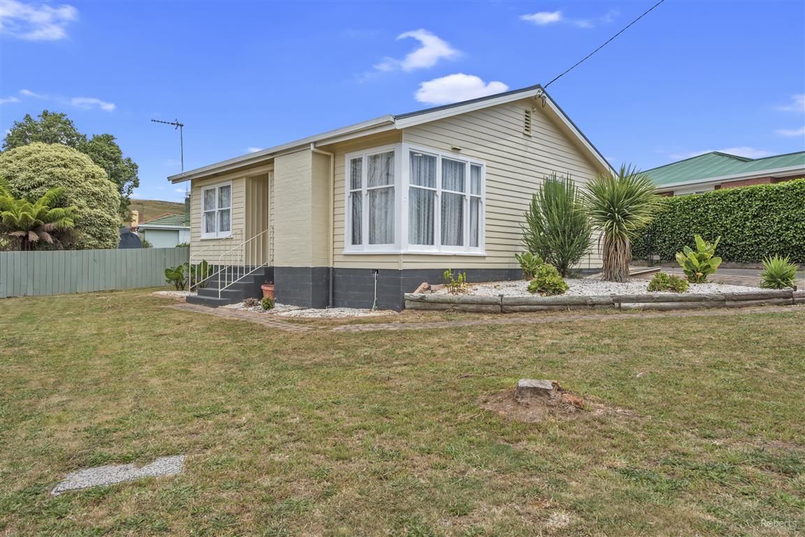 7 Henslowes Road, Ulverstone Property History & Address Research Domain