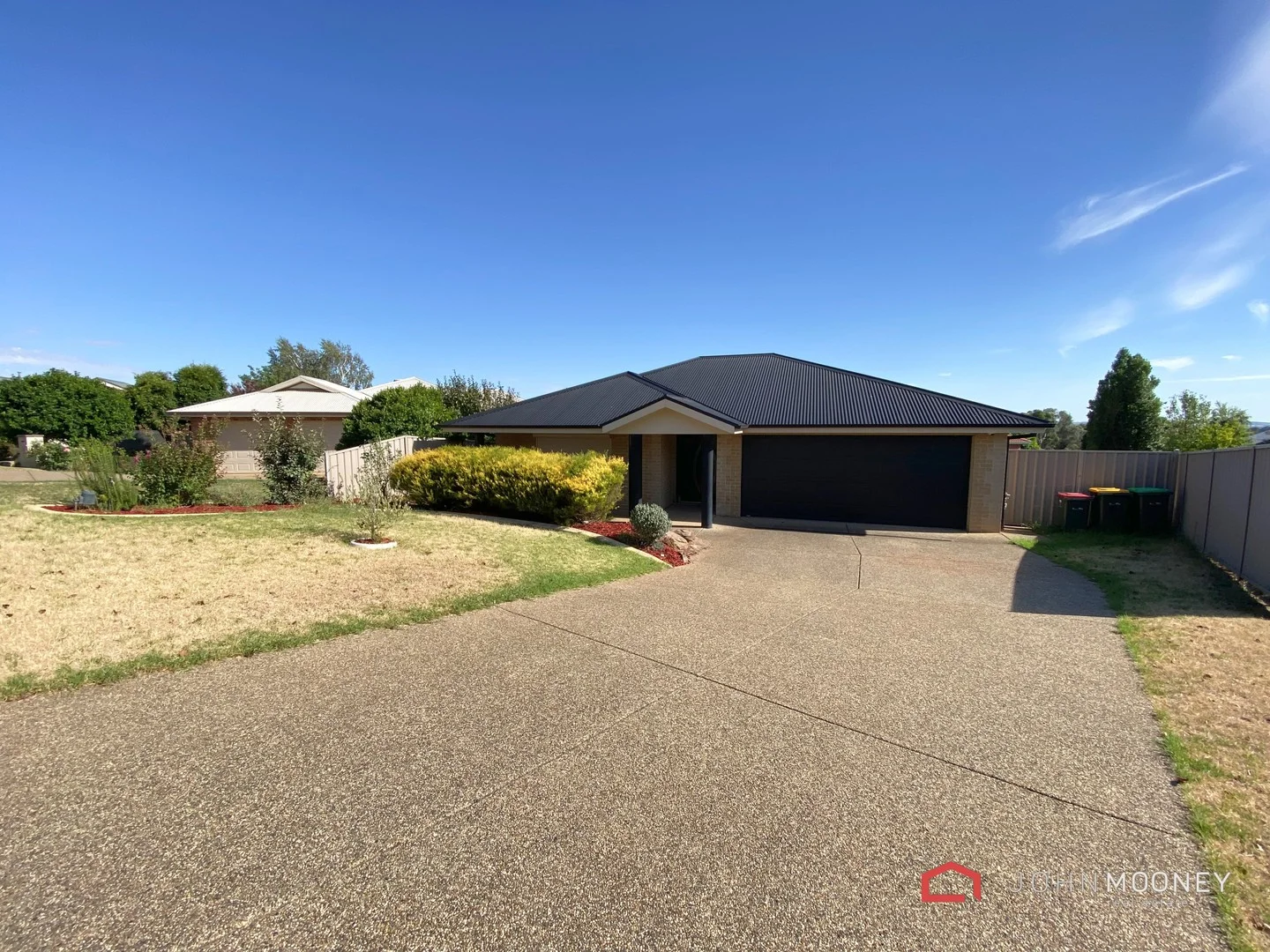 16 Dobell Place, Lloyd NSW 2650
