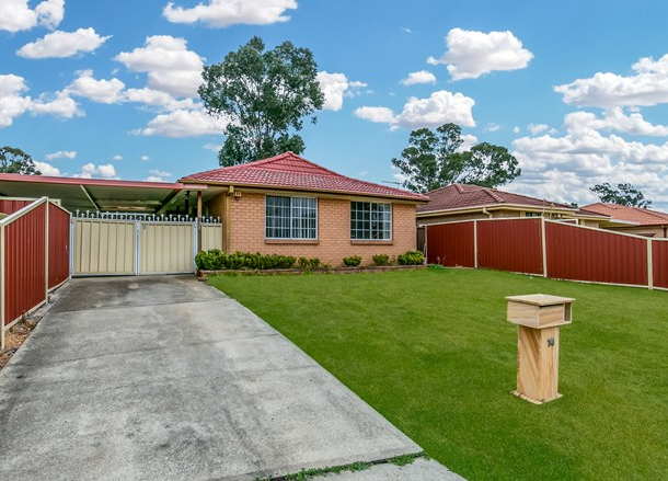 14 Lamerton Street, Oakhurst NSW 2761