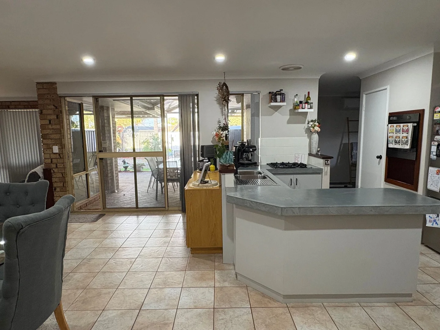 Additional image 2 of 16 Begonia Cl, Yangebup WA 6164