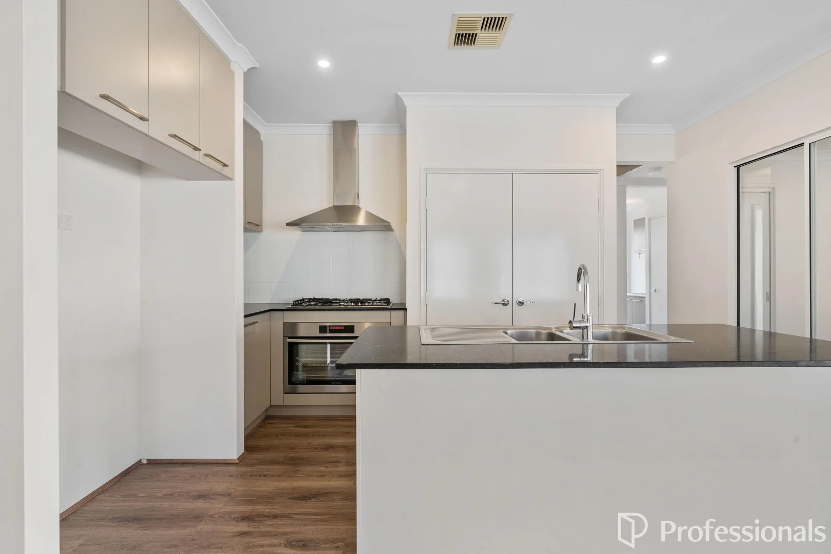 Additional image 9 of 15 Halcyon Crescent, Aveley WA 6069