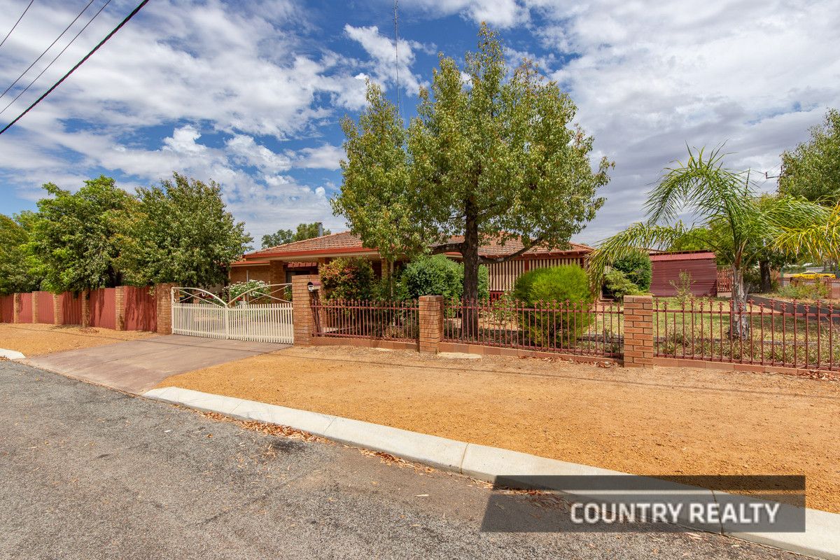 3 bedrooms House in 39 Kennedy Street NORTHAM WA, 6401