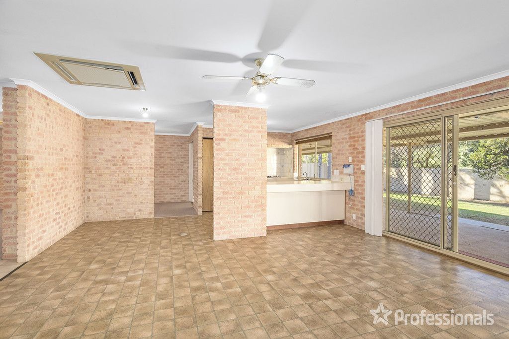 31 Eastcott Way, Tarcoola Beach WA 6530, Image 2