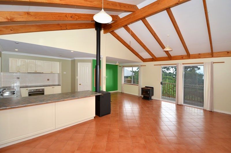 4 Albany Street, Little Grov Property History & Address Research Domain