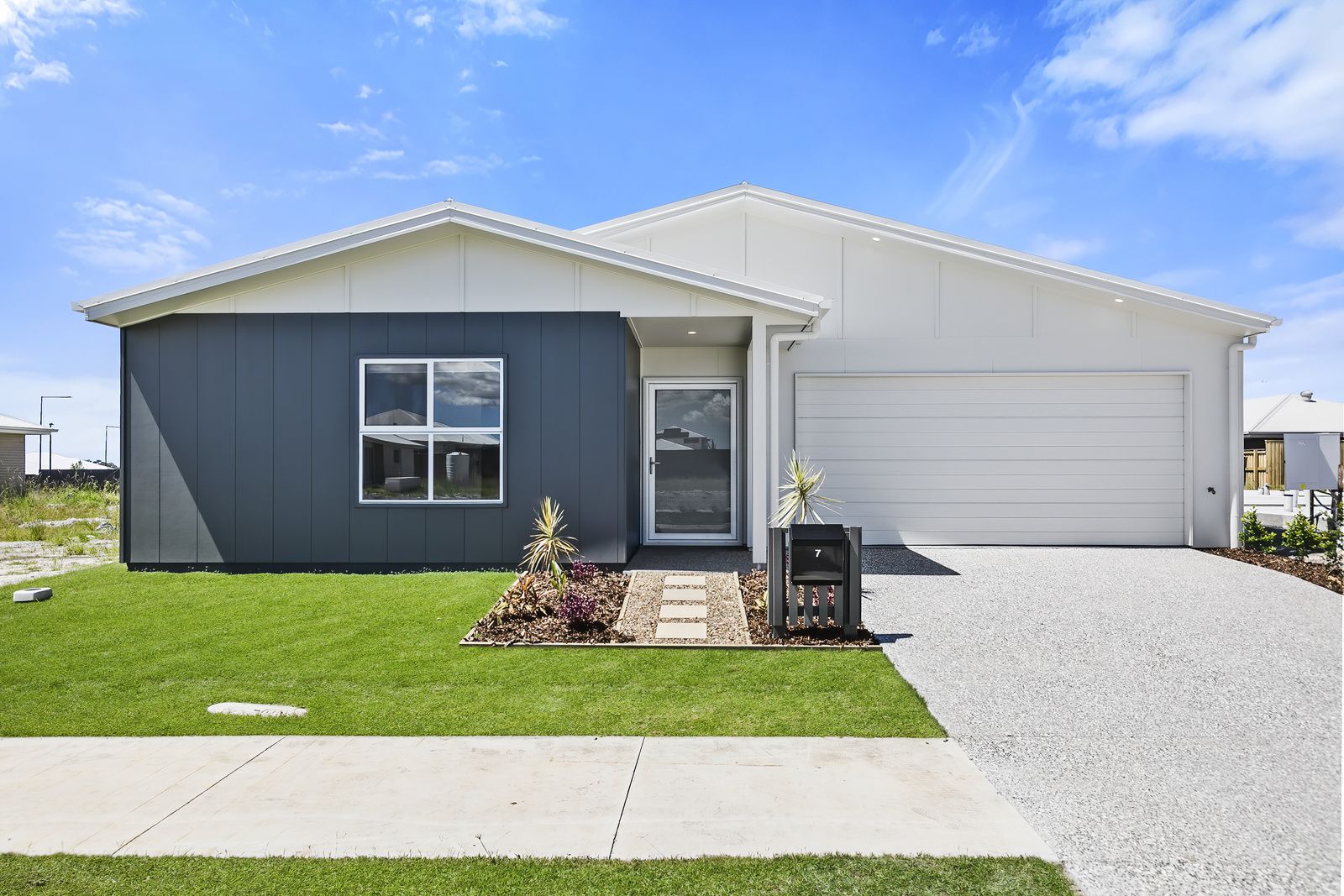 3 bedrooms House in 7 Pelion St BANYA QLD, 4551