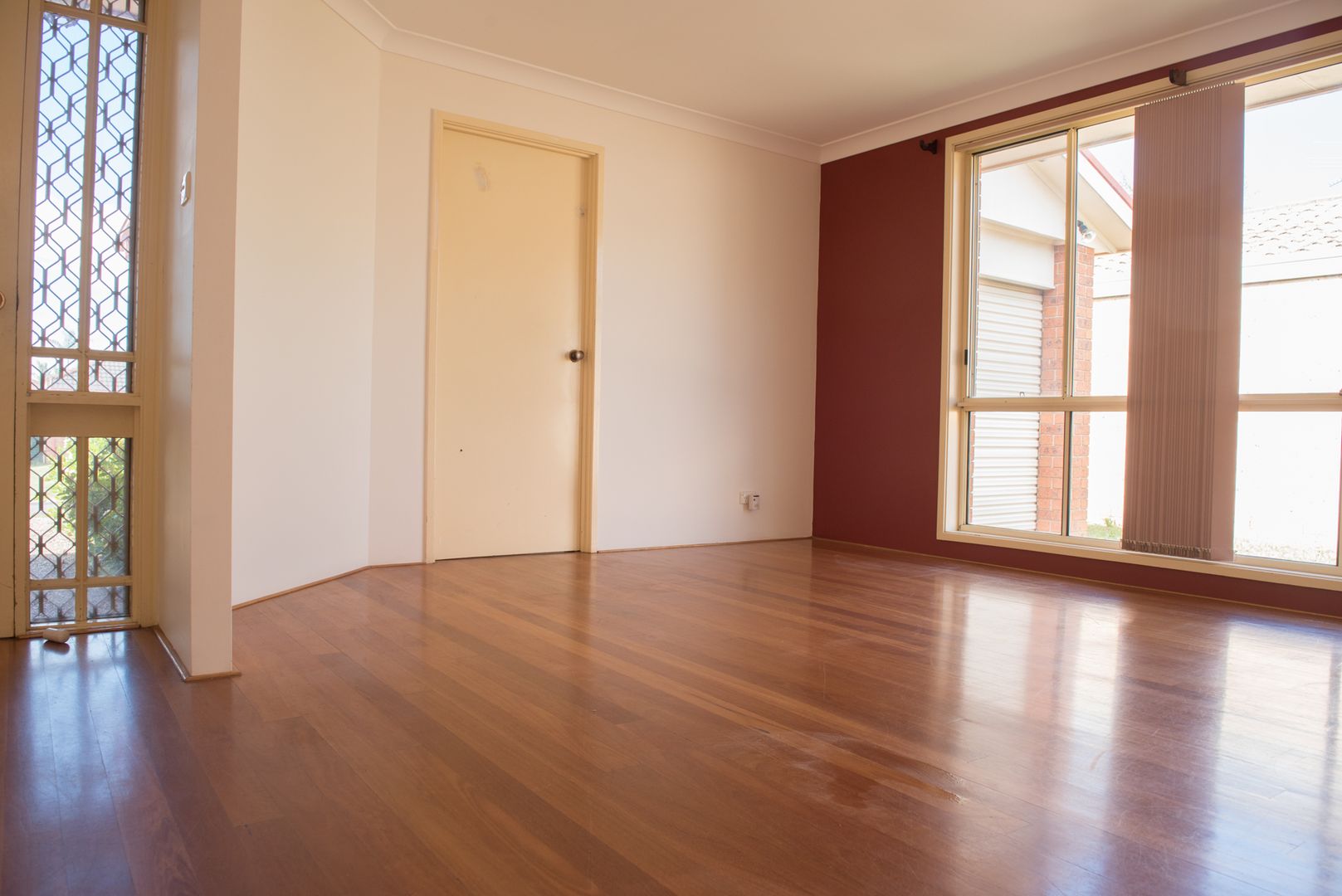 5 Farnborough Court Wattle Grove Nsw 2173 House For