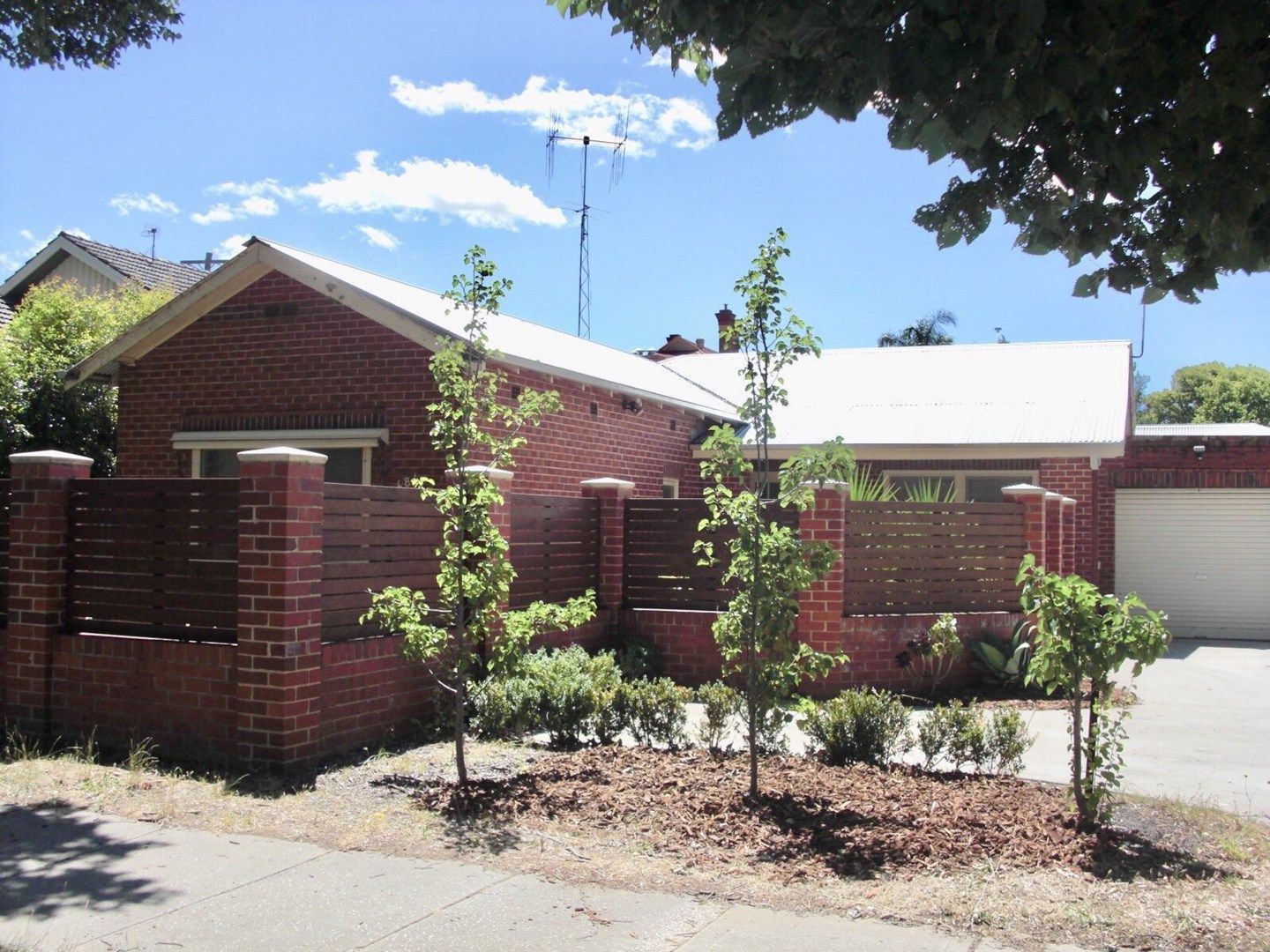 1/686 David Street, Albury NSW 2640, Image 0