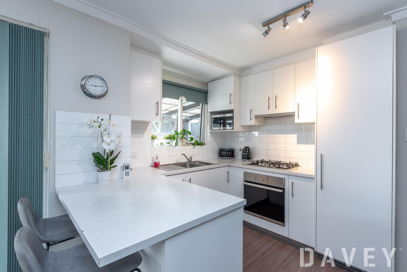 4 bedrooms House in 49 Macleay Drive PADBURY WA, 6025
