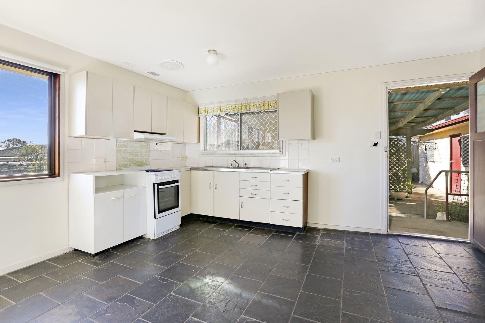 7 Verbena Way, Barrack Heights NSW 2528, Image 1