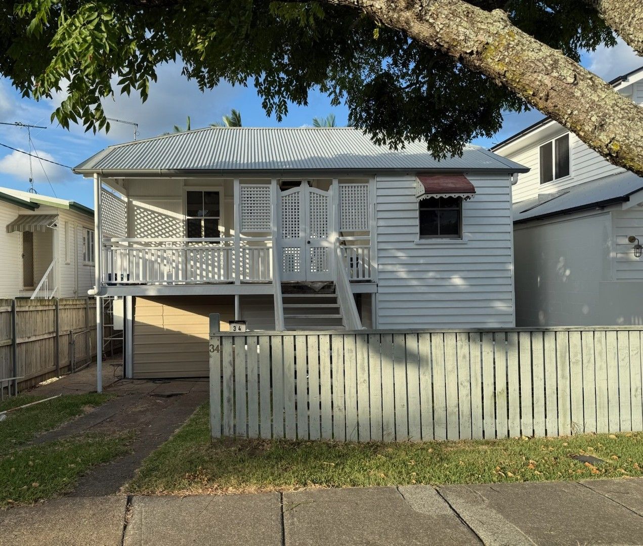 2 bedrooms House in 34 Stratton Terrace WYNNUM QLD, 4178