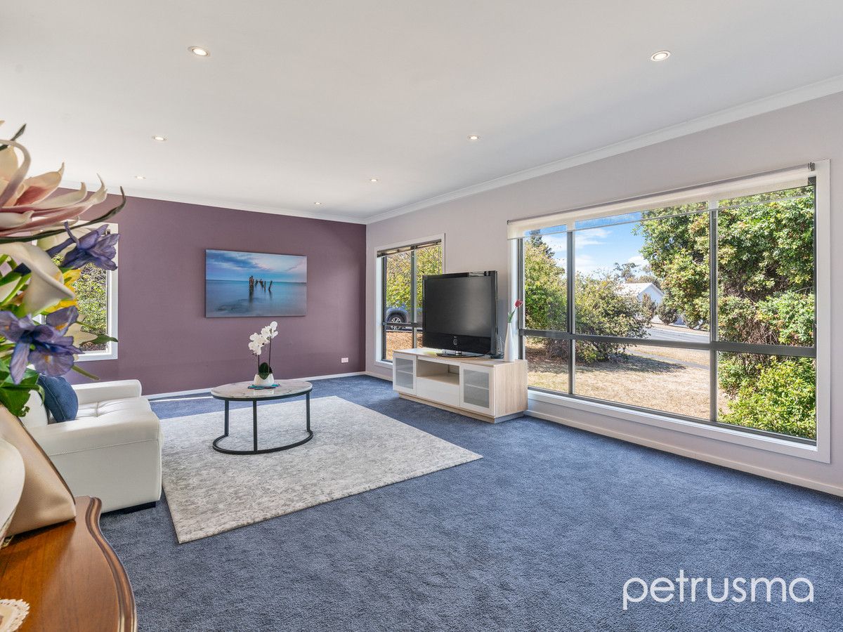 165 Roslyn Avenue, Blackmans Bay TAS 7052, Image 0