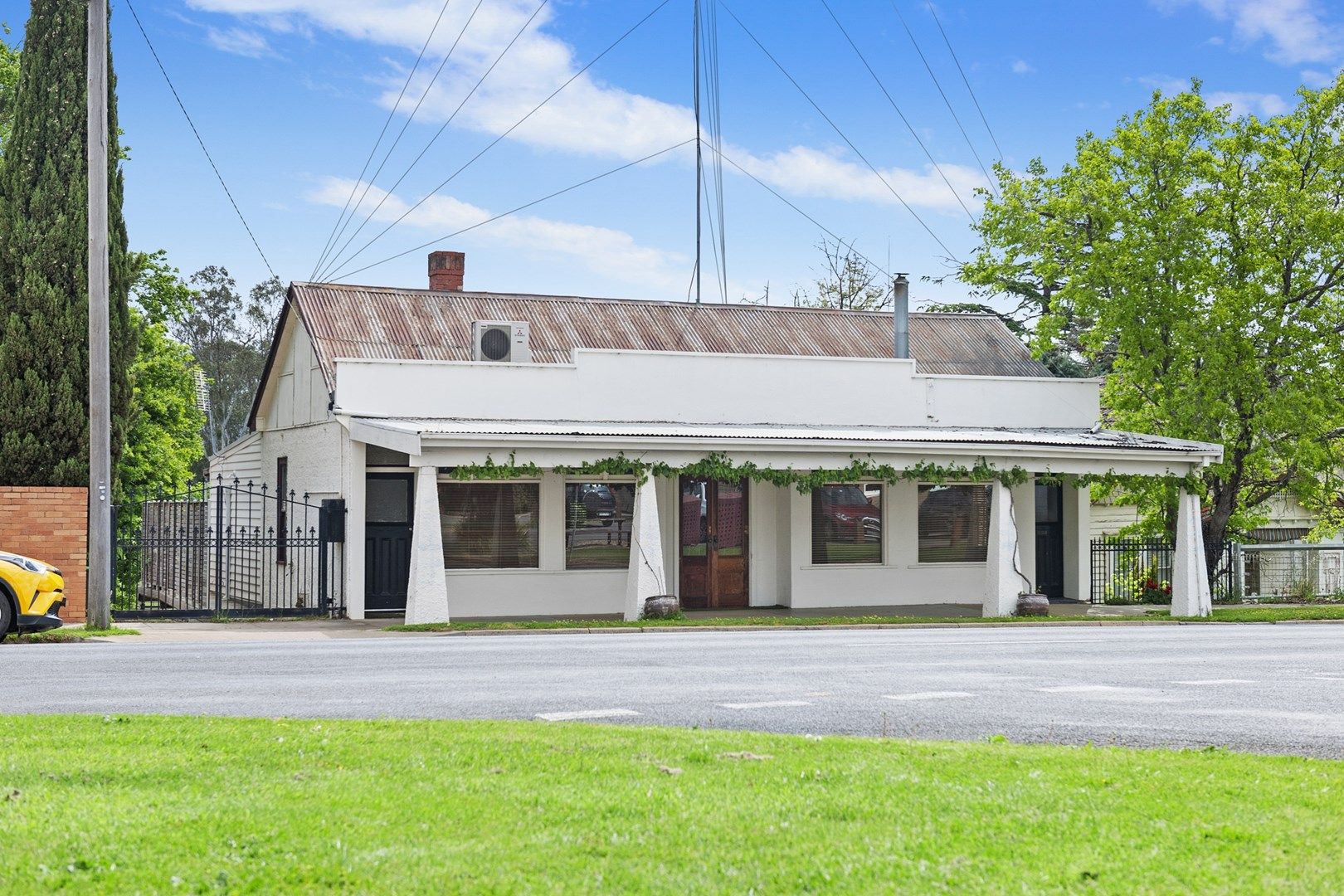 127 High Street, Avoca VIC 3467, Image 1