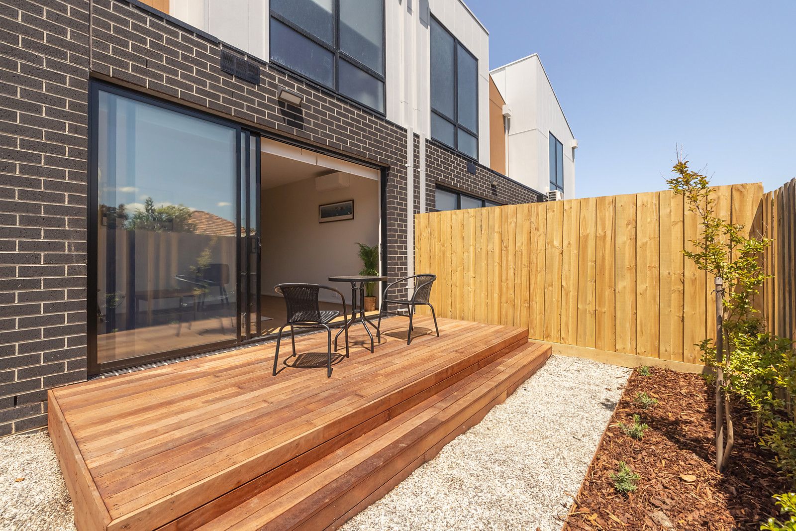2 bedrooms Townhouse in 6/119 Cornwall Road SUNSHINE VIC, 3020