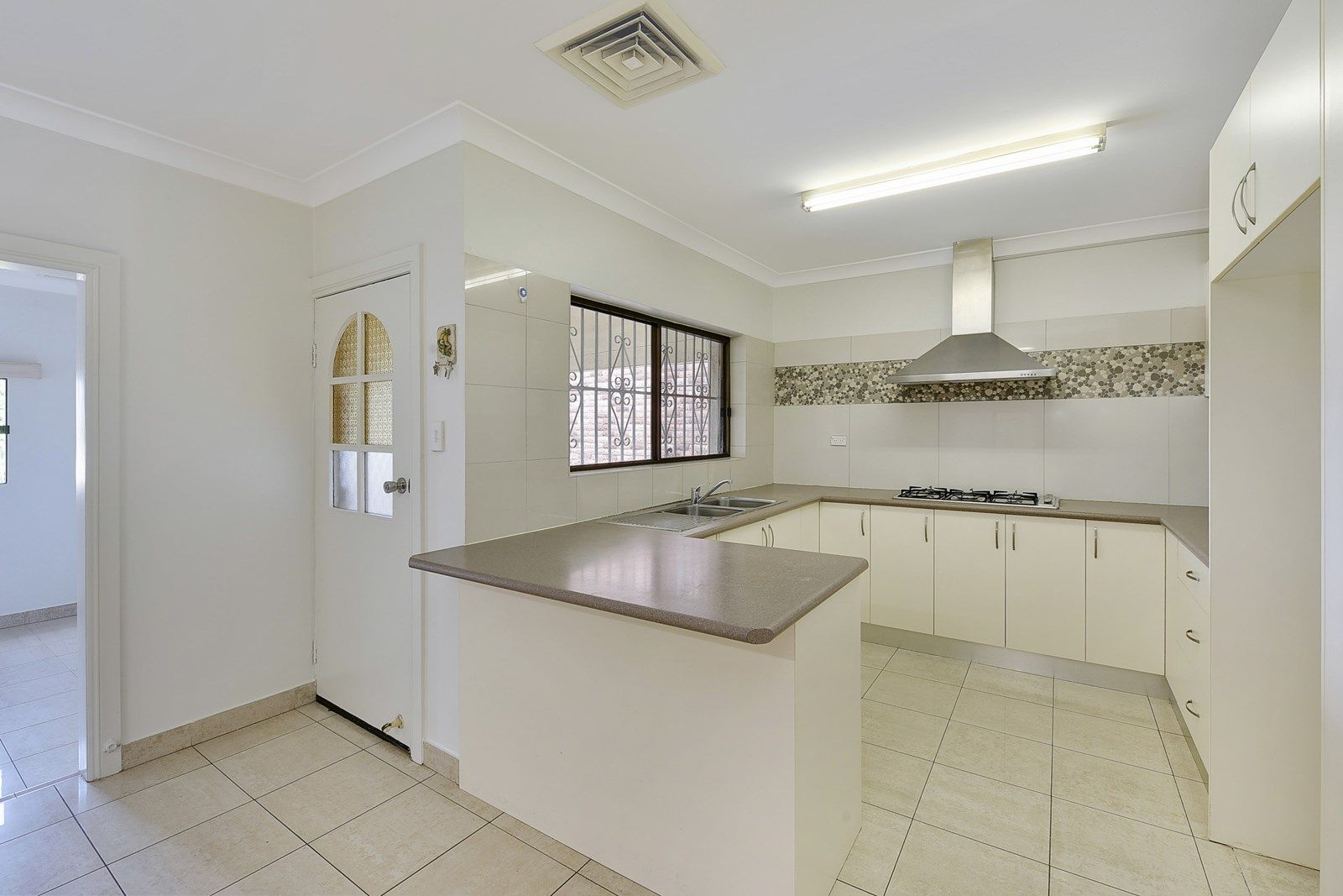 1 Beaconsfield Street, Bexley NSW 2207, Image 1