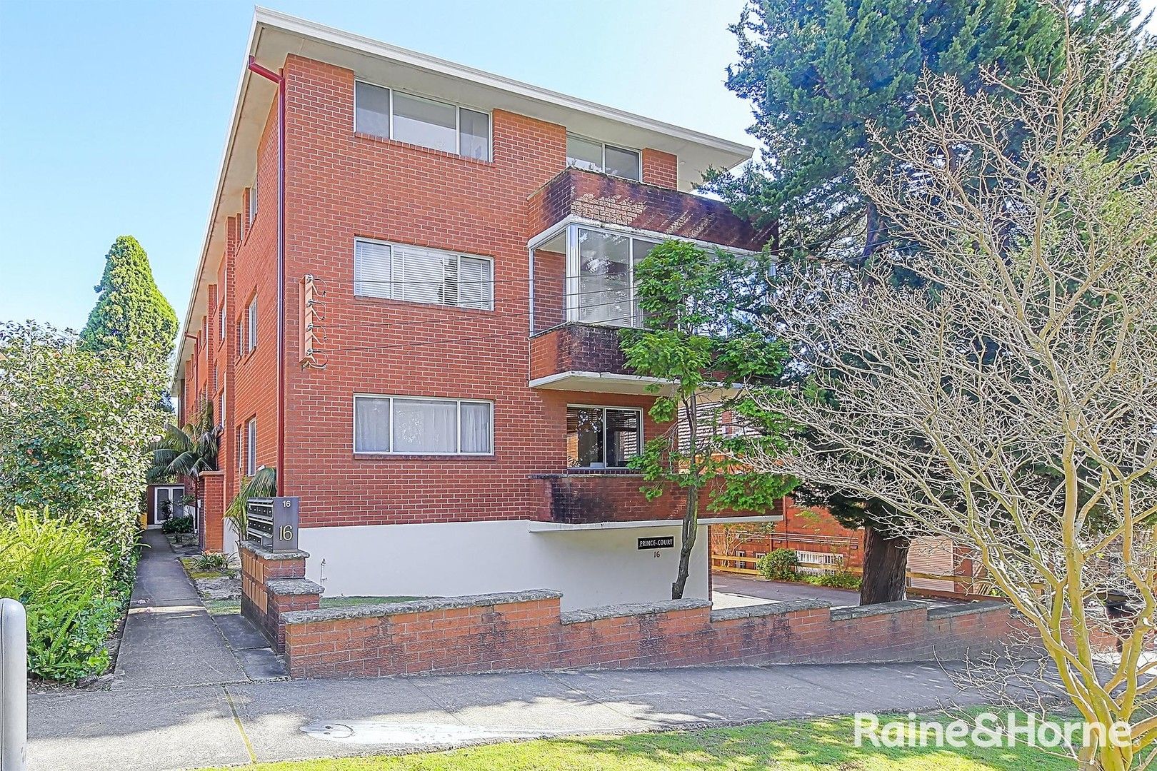 2 bedrooms Apartment / Unit / Flat in 10/16 Prince Street RANDWICK NSW, 2031