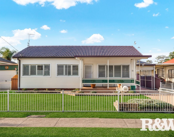 51 Chadwick Crescent, Fairfield West NSW 2165