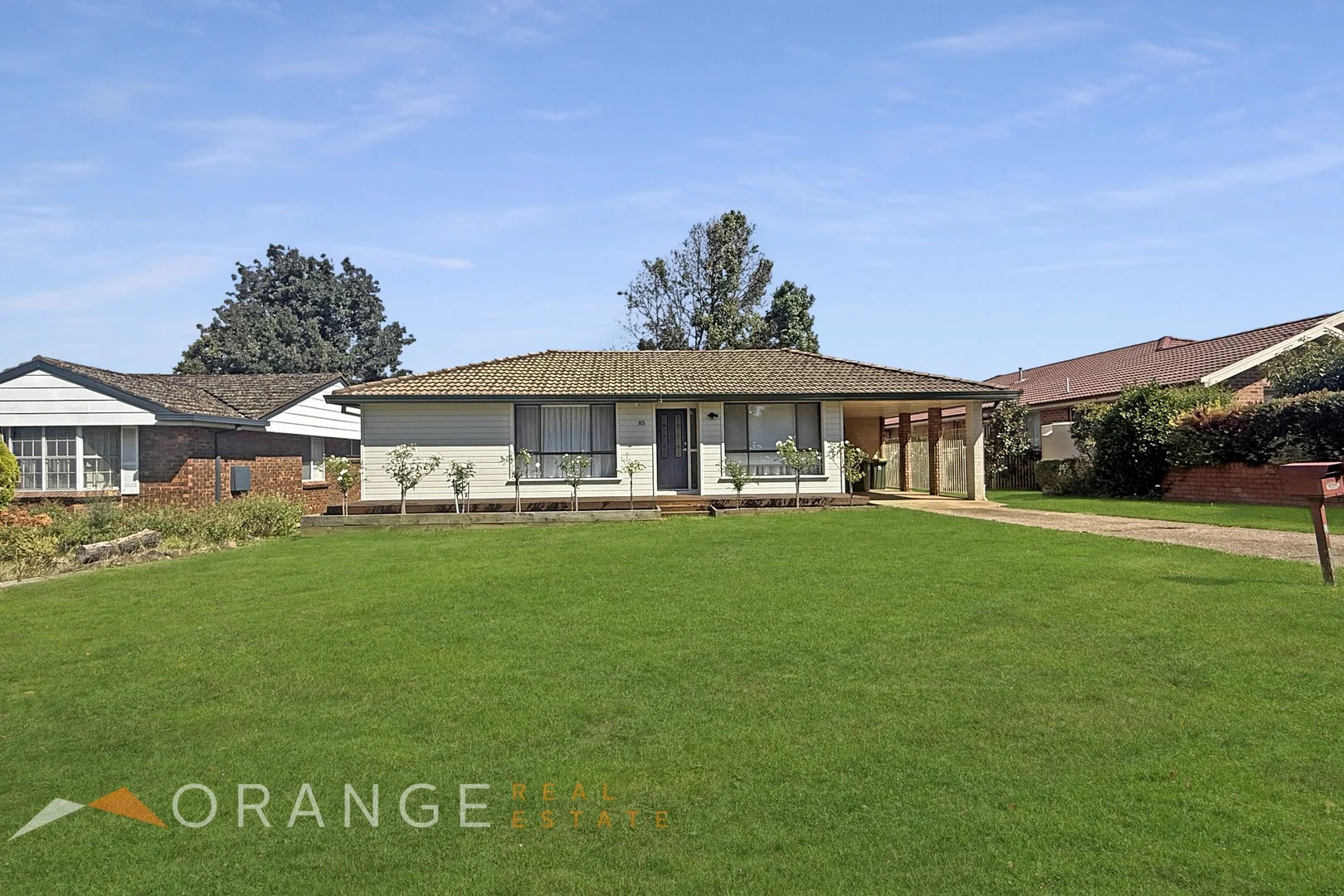 85 Burrendong Way, Orange NSW 2800