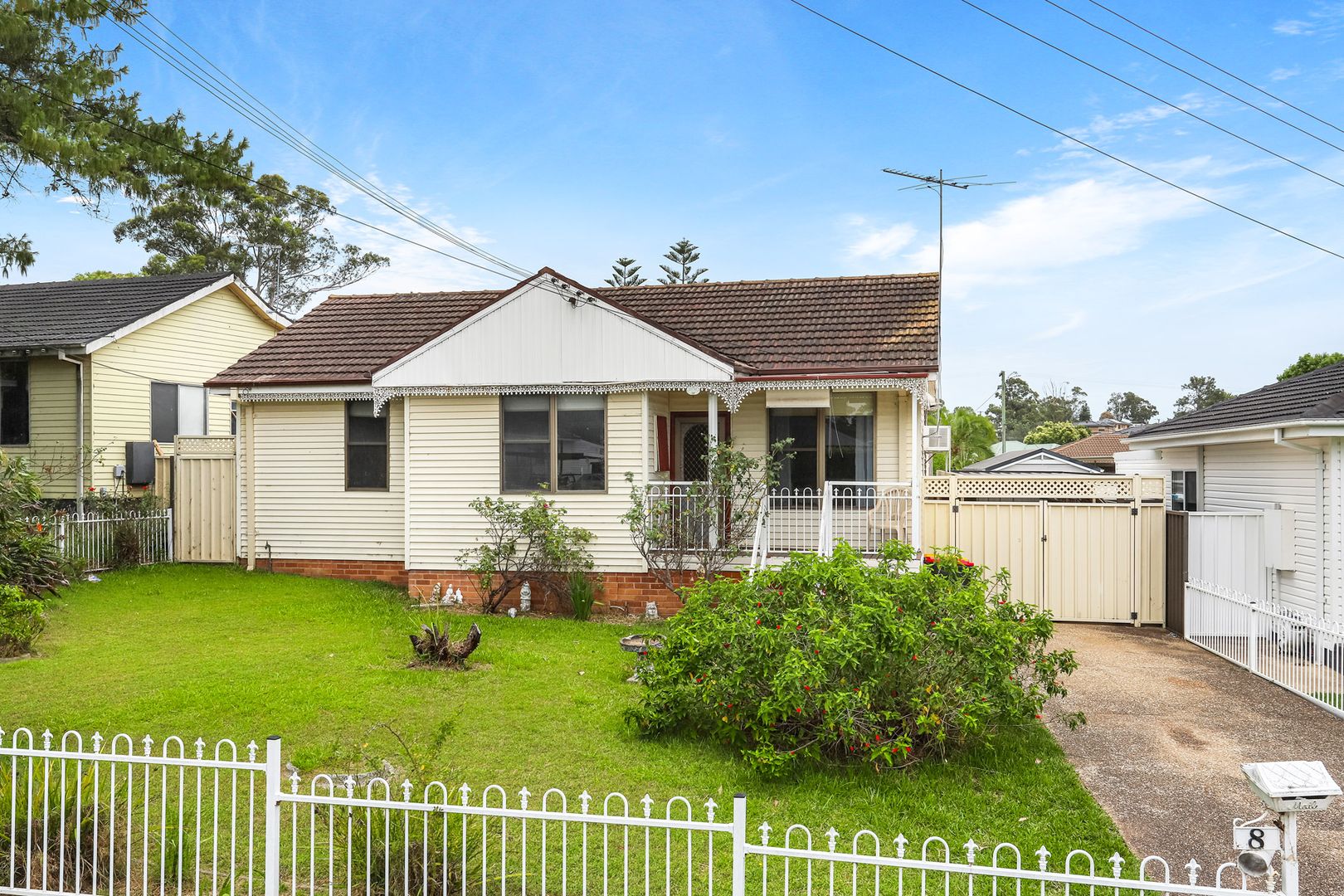 3 bedrooms House in 8 Sturt Street LALOR PARK NSW, 2147